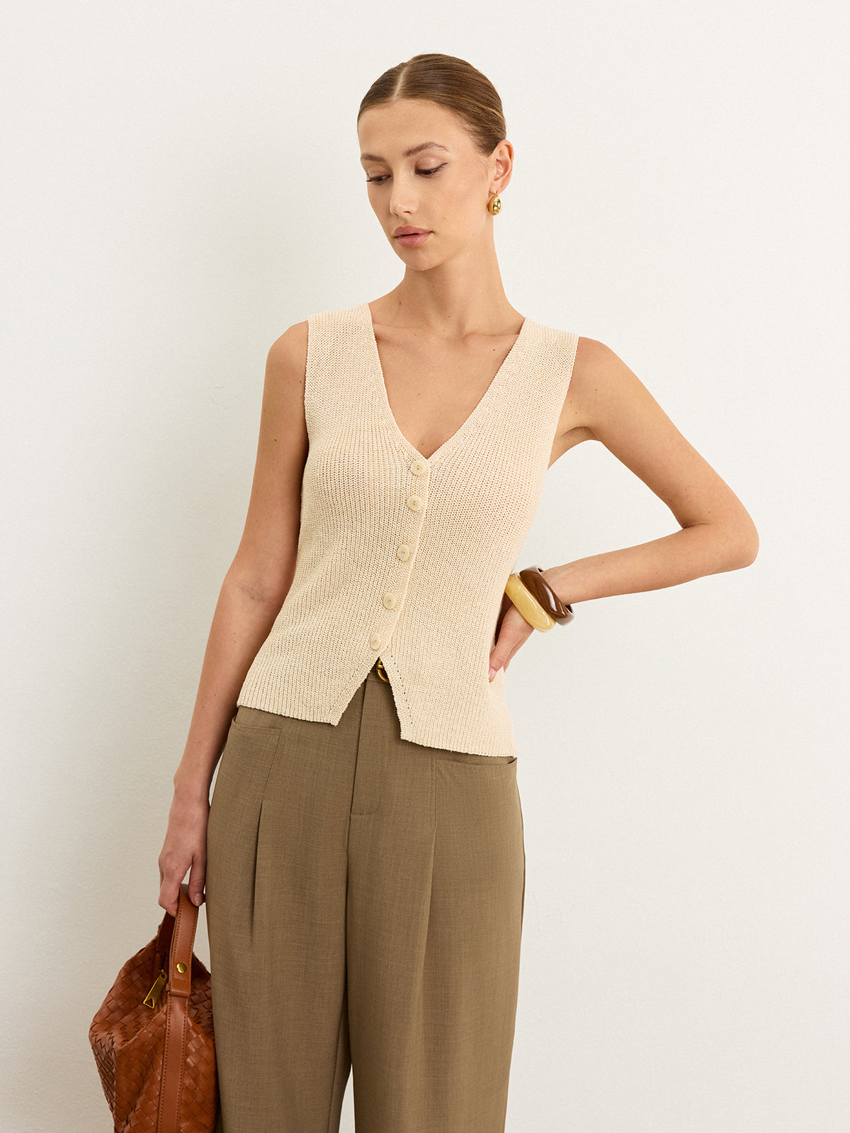 Strickweste mit Knopfleiste