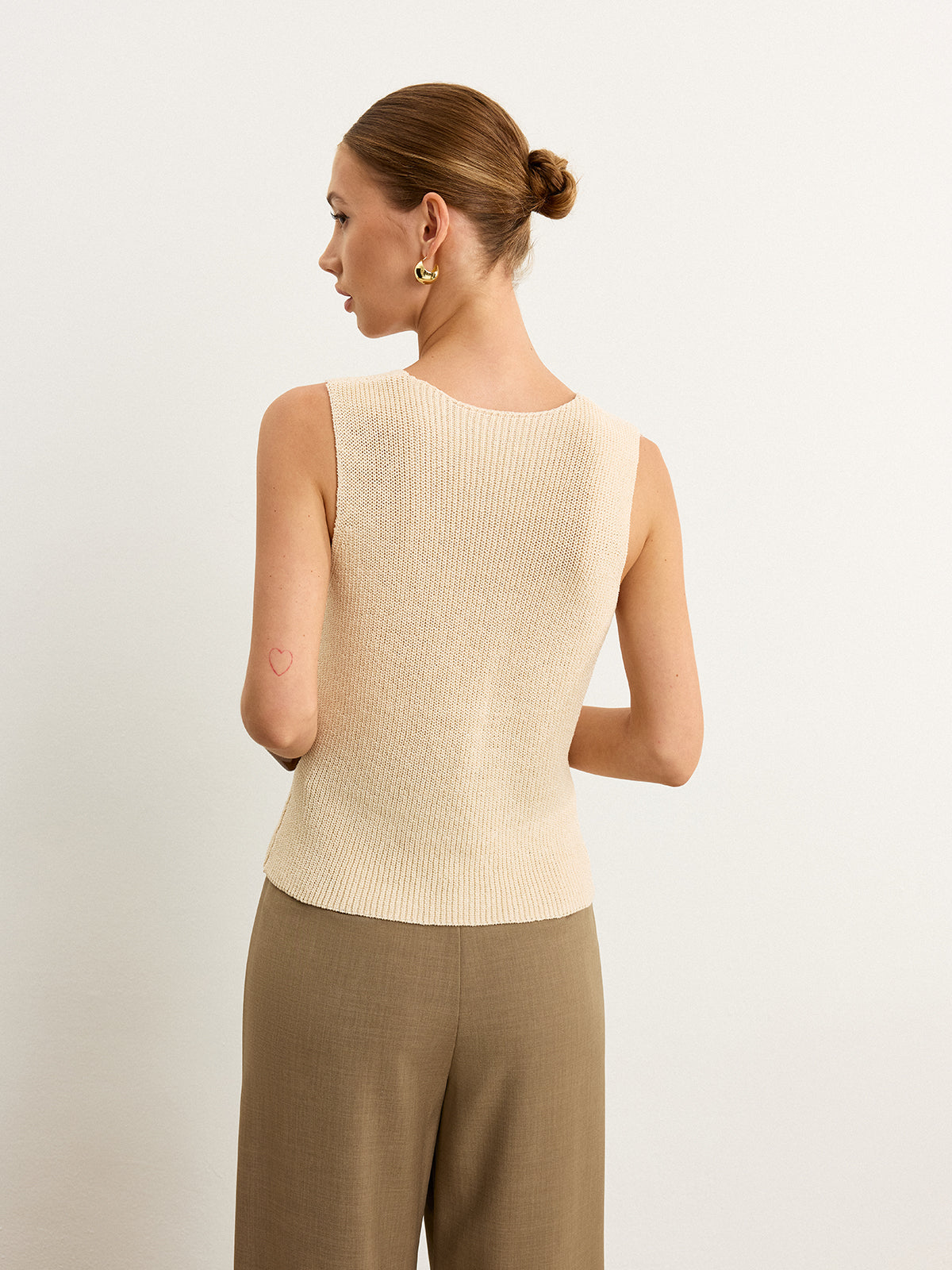 Strickweste mit Knopfleiste