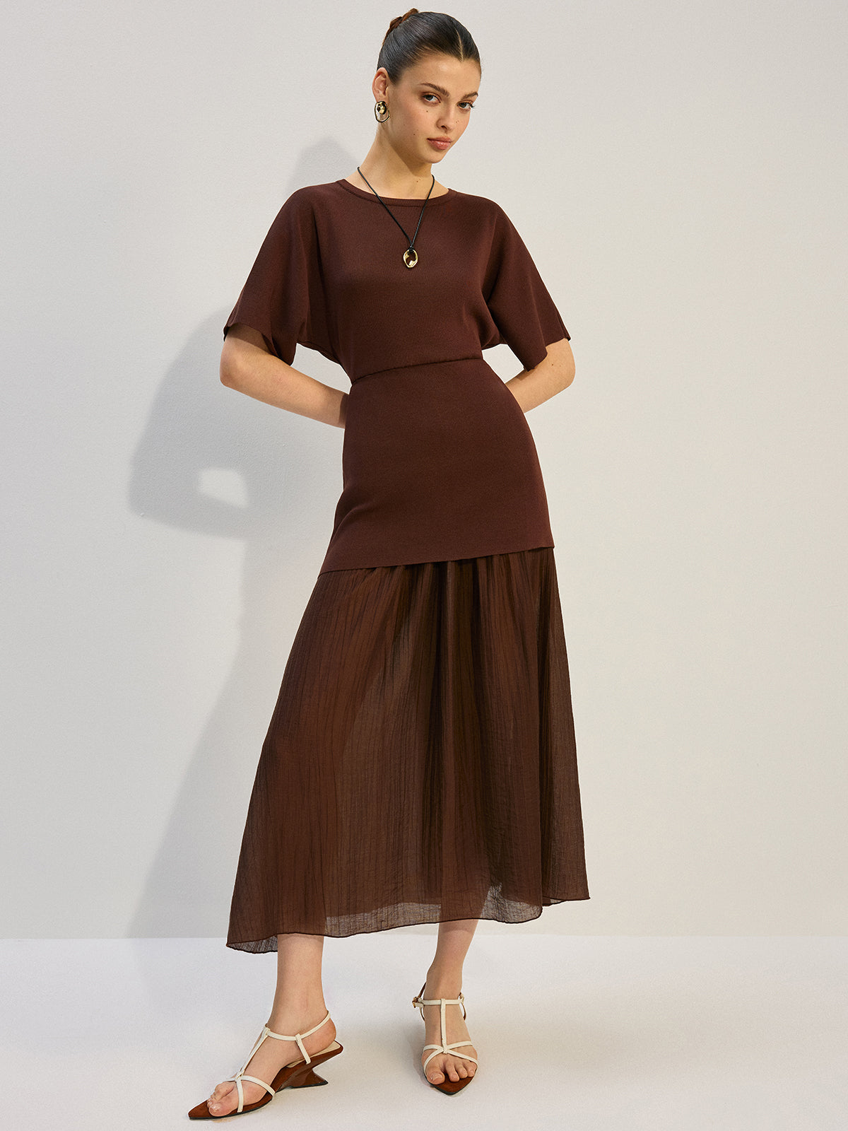 Robe longue à empiècements transparents