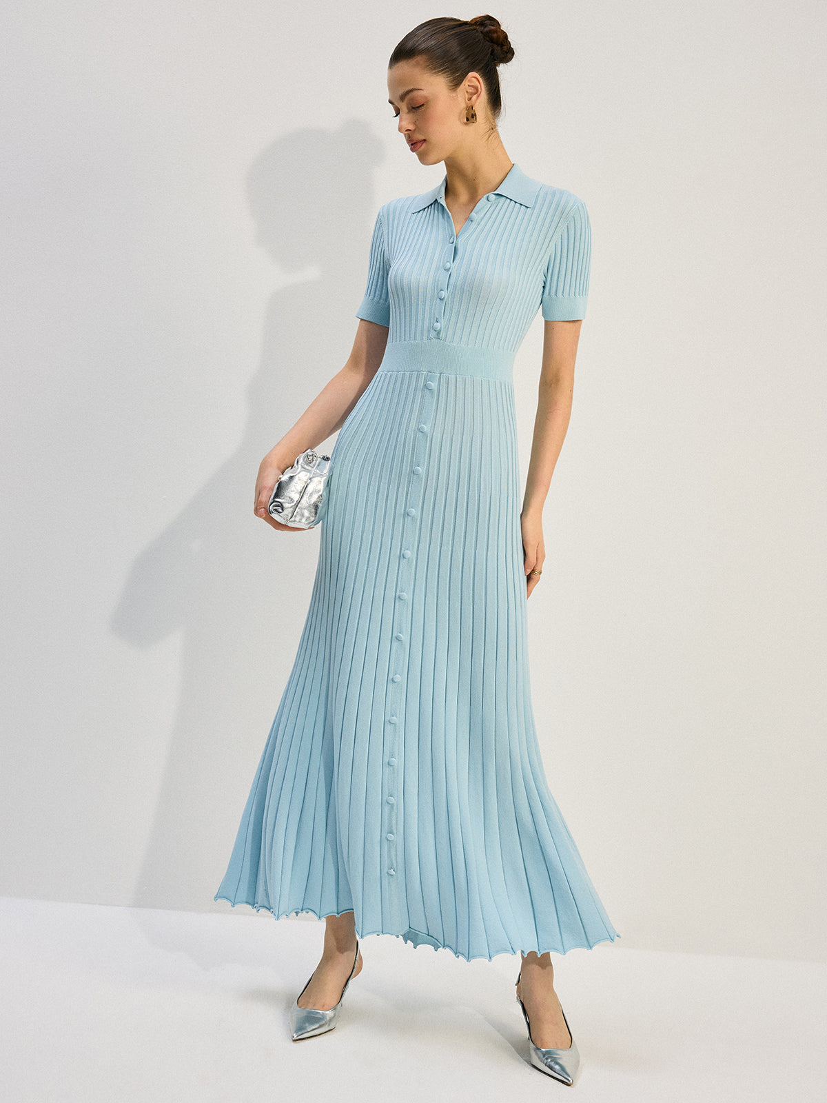 Gestricktes Maxikleid mit Knopfleiste
