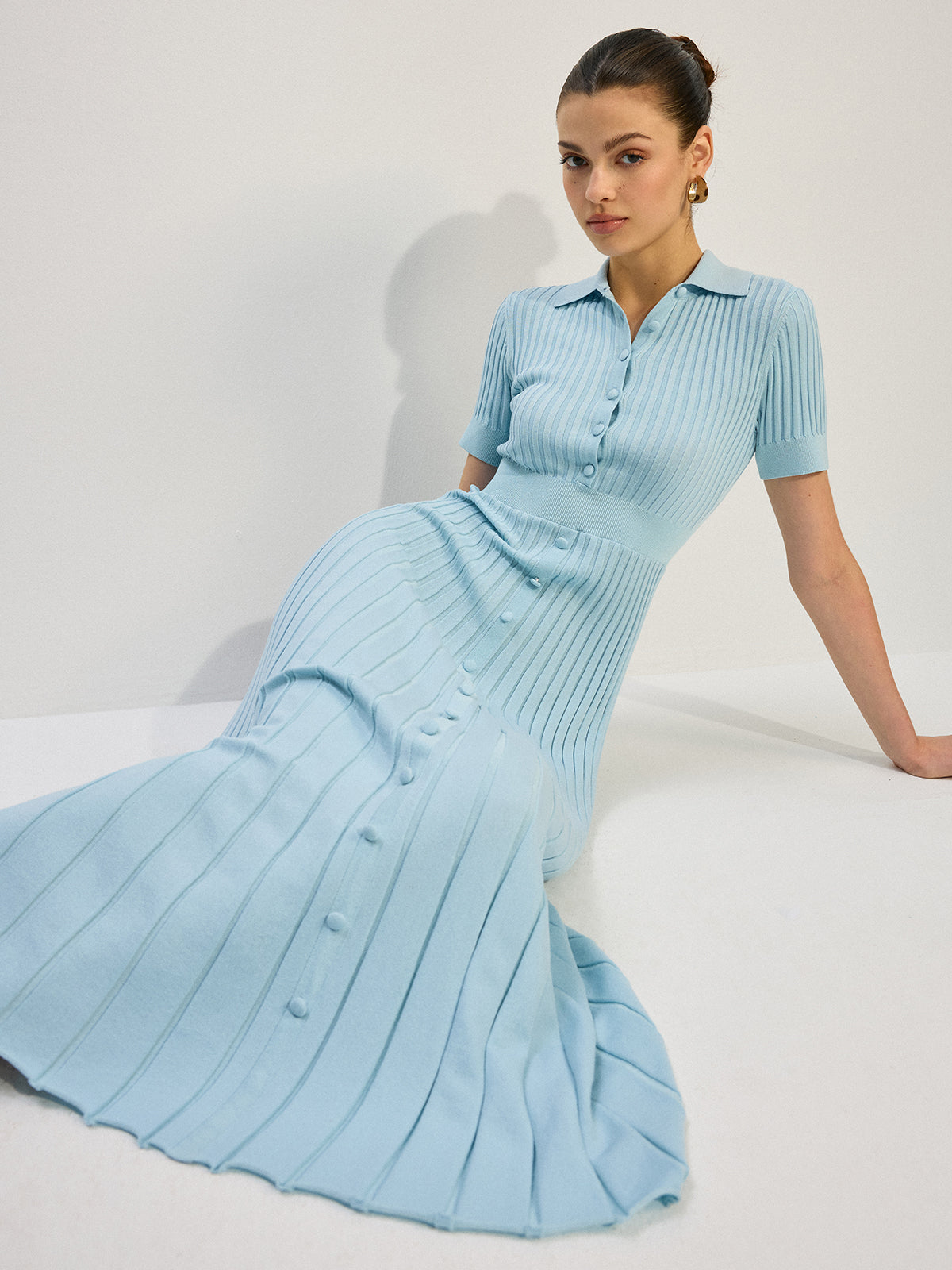 Gestricktes Maxikleid mit Knopfleiste