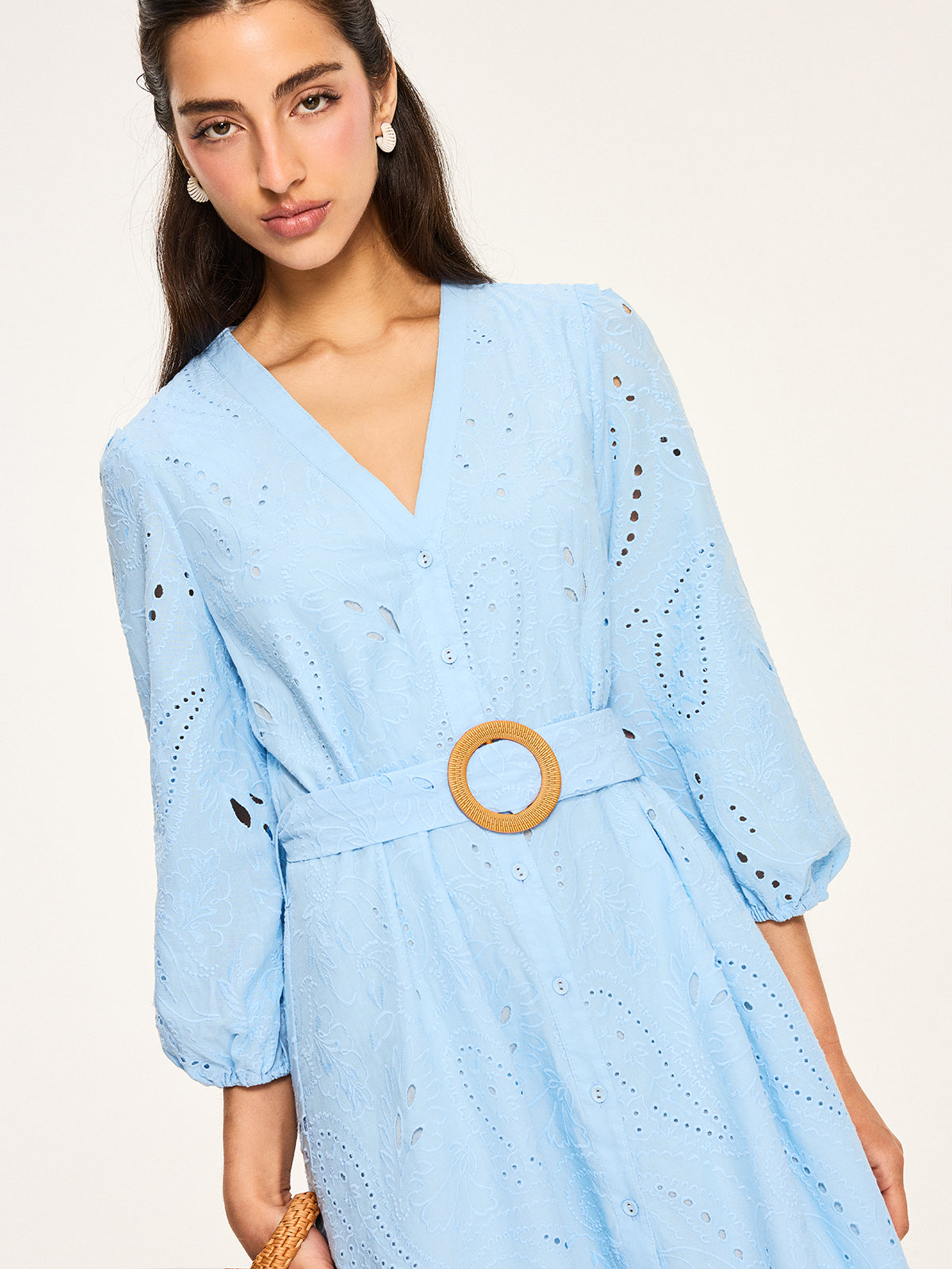 Mini-robe œillets et ceinture