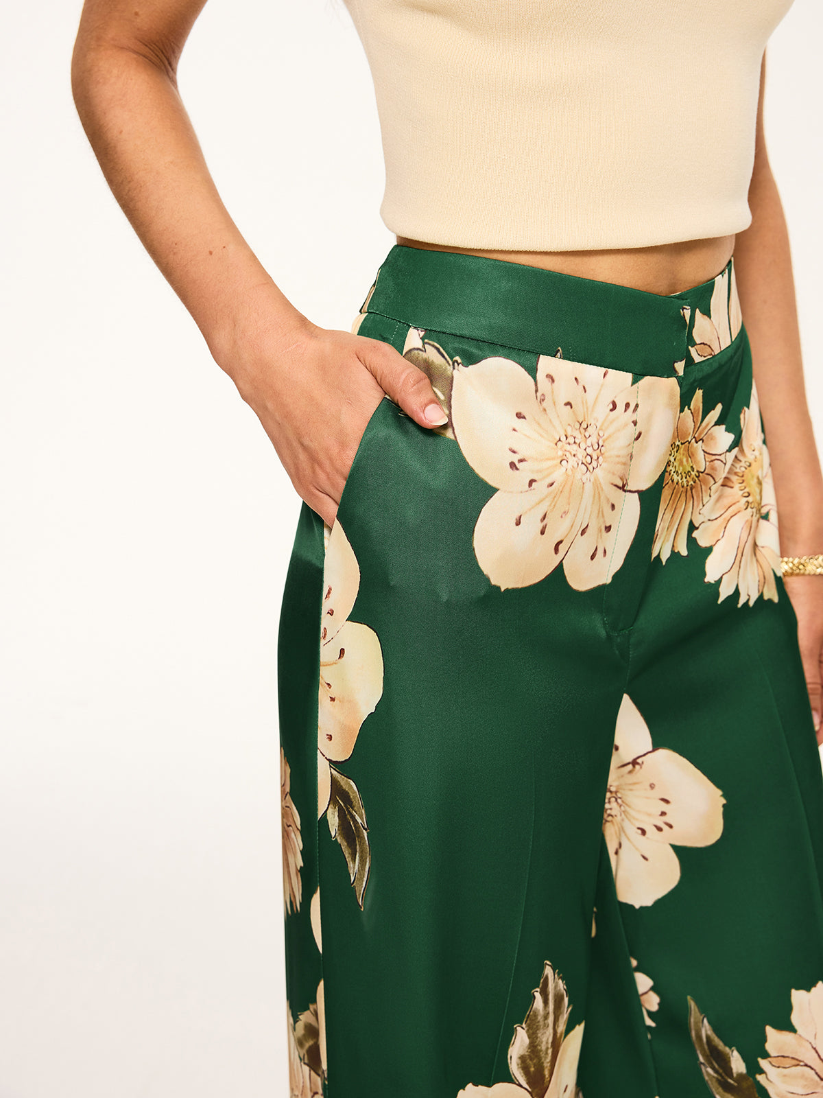 Hose mit weitem Bein und Blumenmuster
