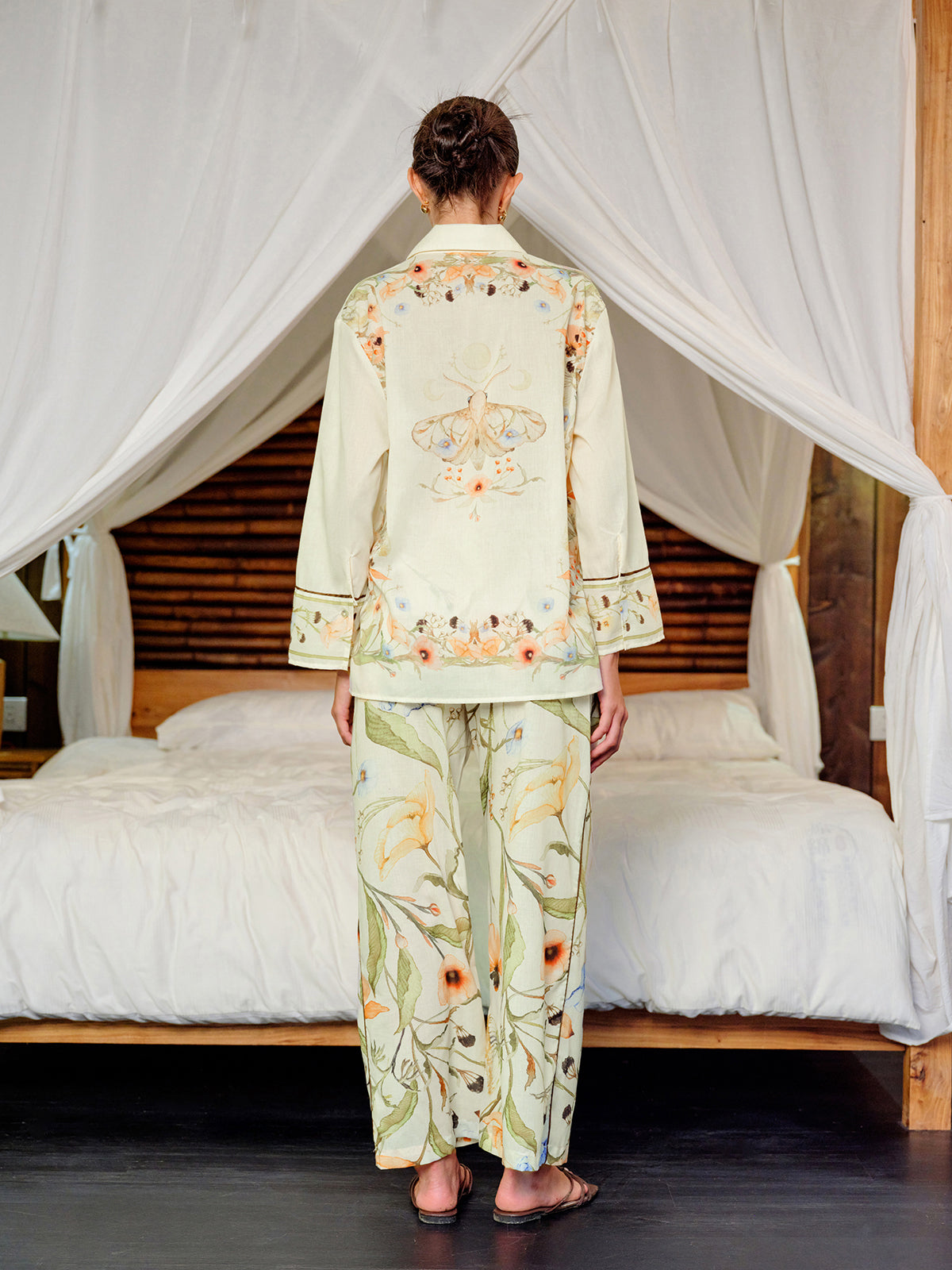 Elastische Hose mit Blumenmuster und mittelhohem Bund