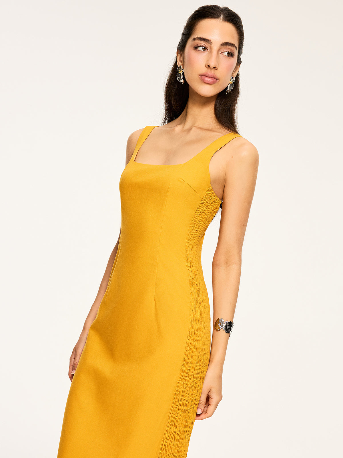 Robe midi froncée en coton et lin