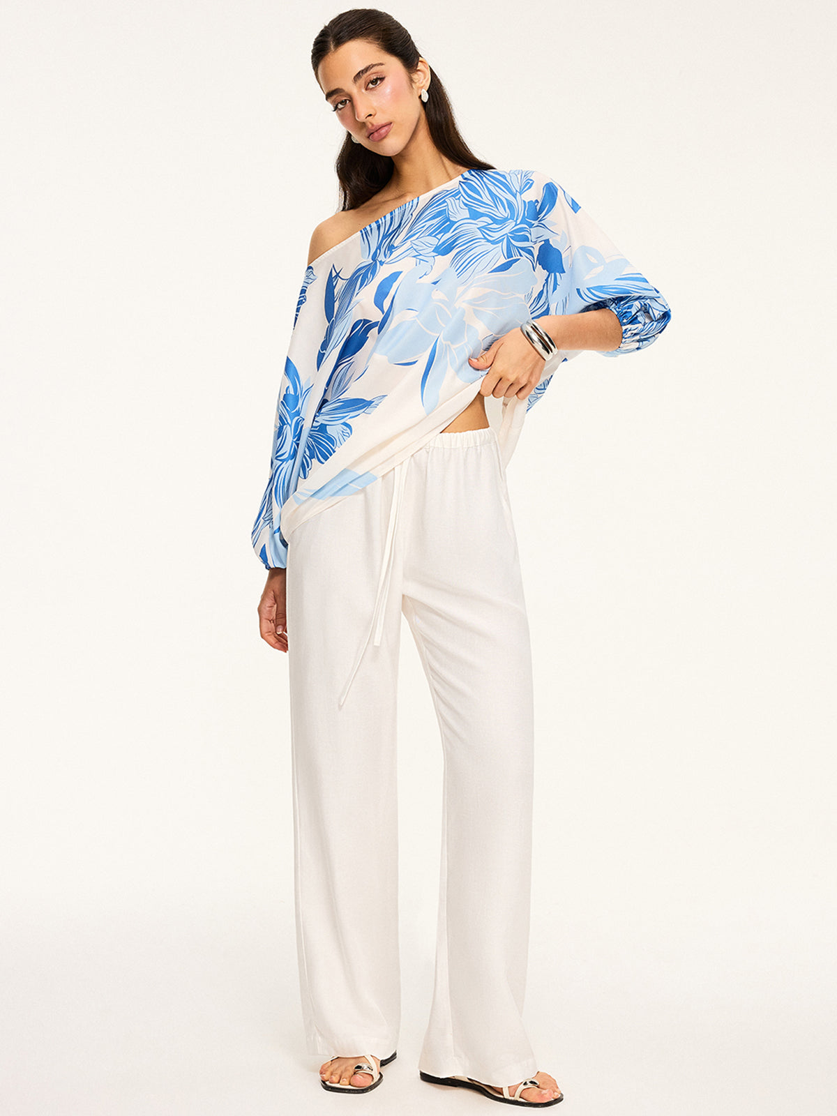 Halbtransparente schulterfreie Bluse mit Blumenmuster