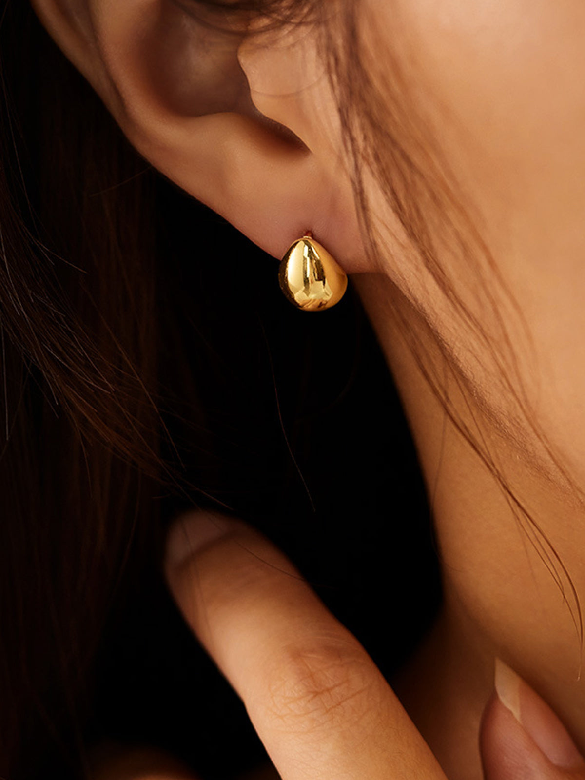 Boucles d'oreilles clous goutte minimalistes
