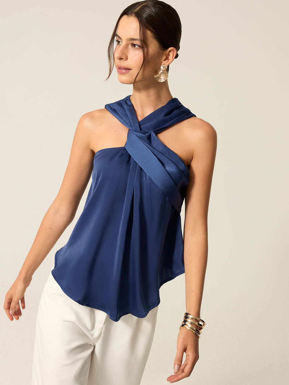 Satin-Tanktop mit gedrehter Vorderseite