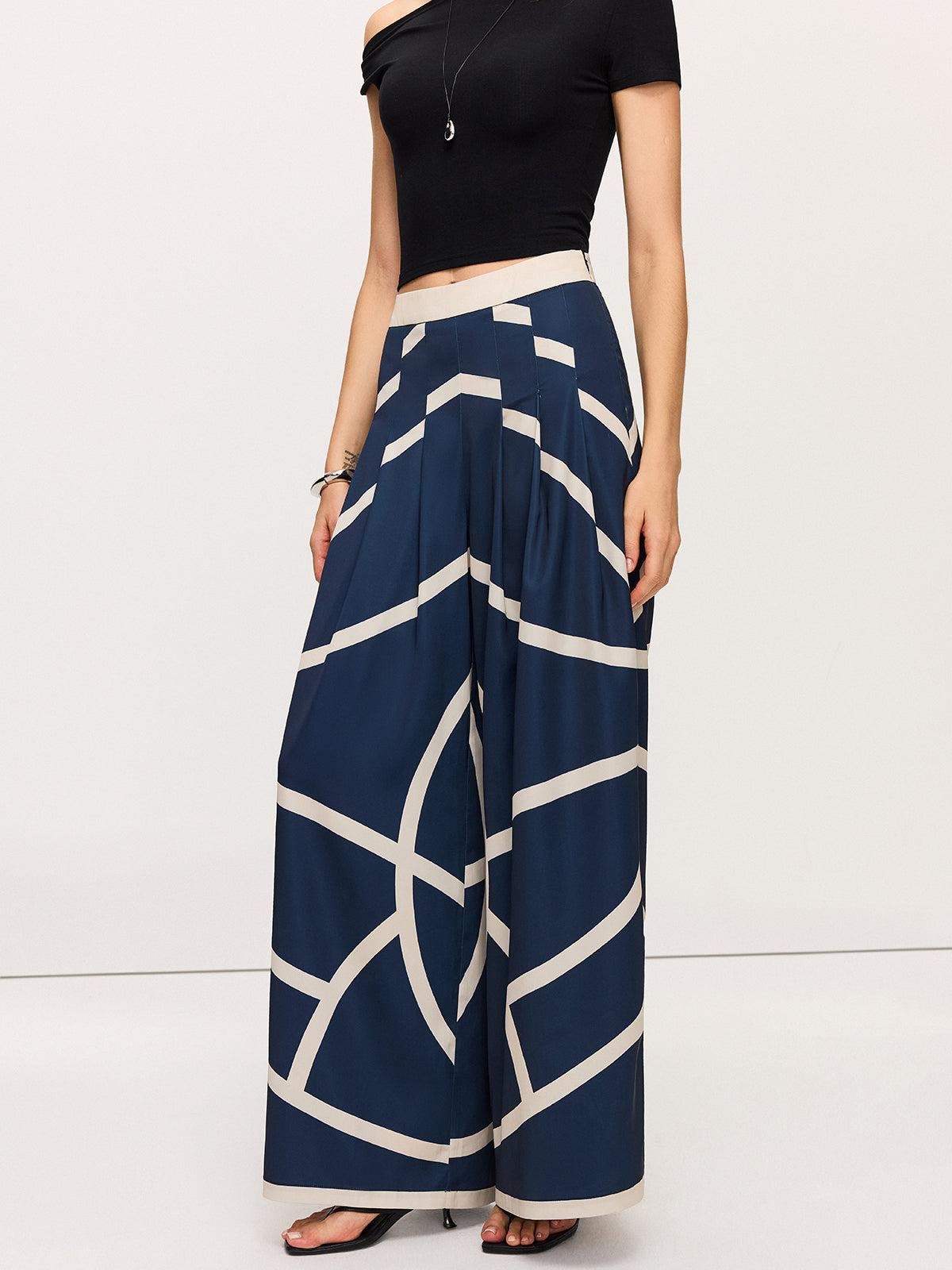 Gestreifte High-Waist-Hose mit weitem Bein