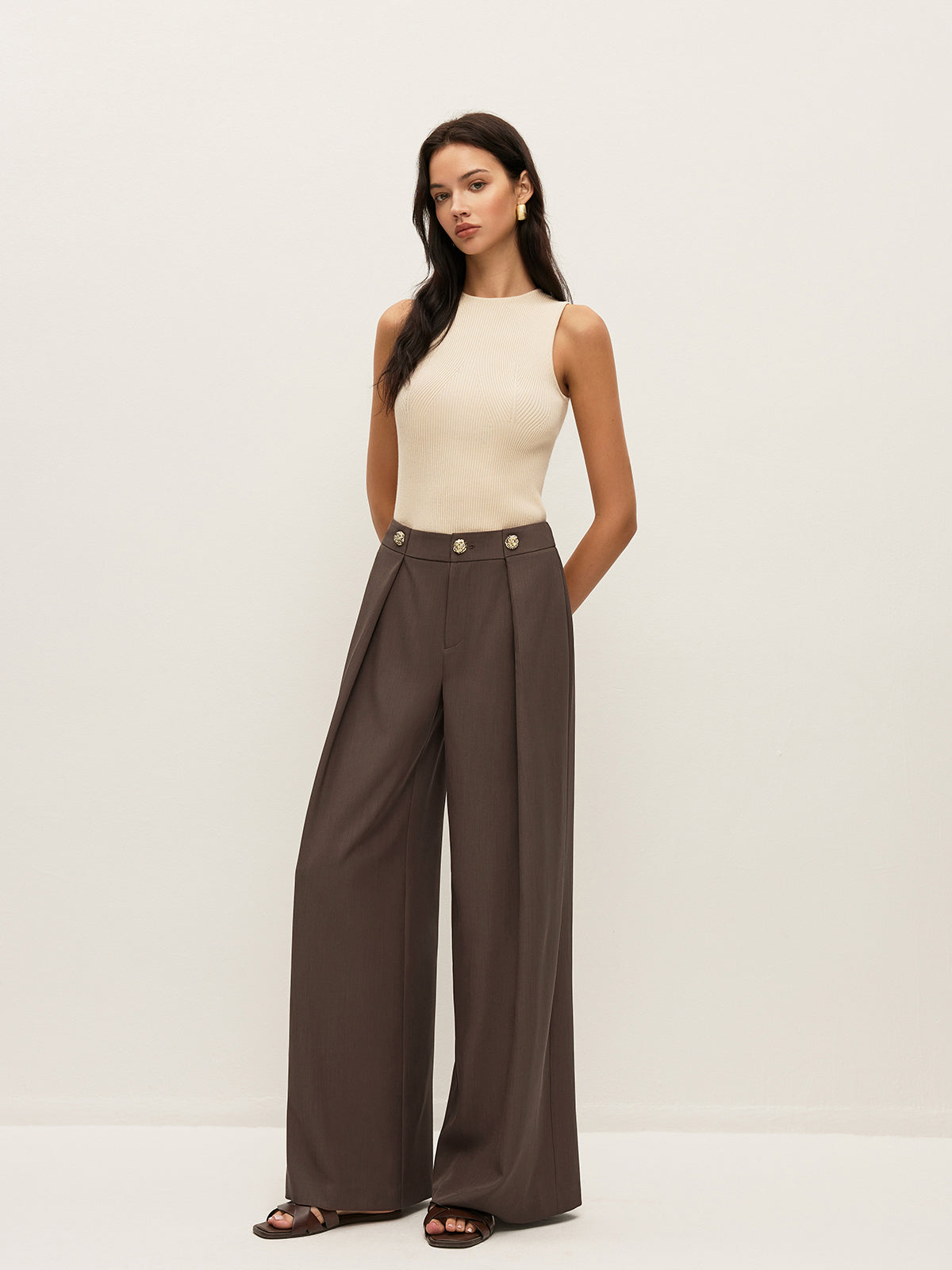Mid-Waist Metal Detail Pleated Pants