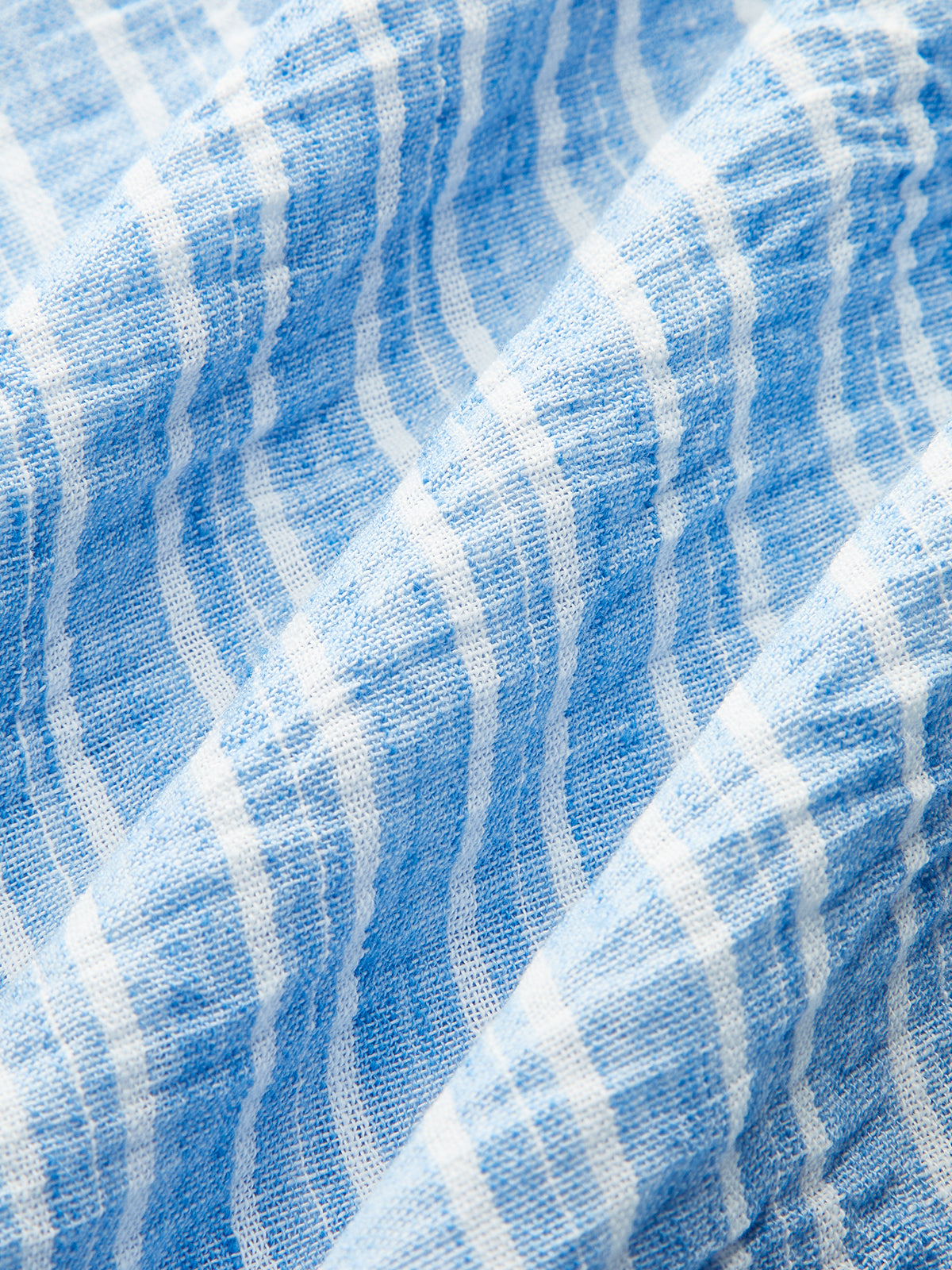 Gestreiftes rückenfreies Kleid mit Spitzenbesatz