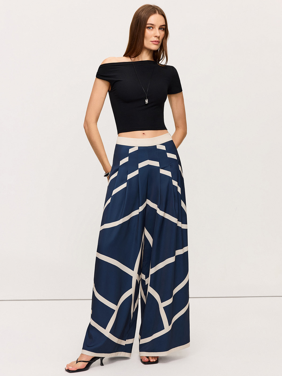 Gestreifte High-Waist-Hose mit weitem Bein