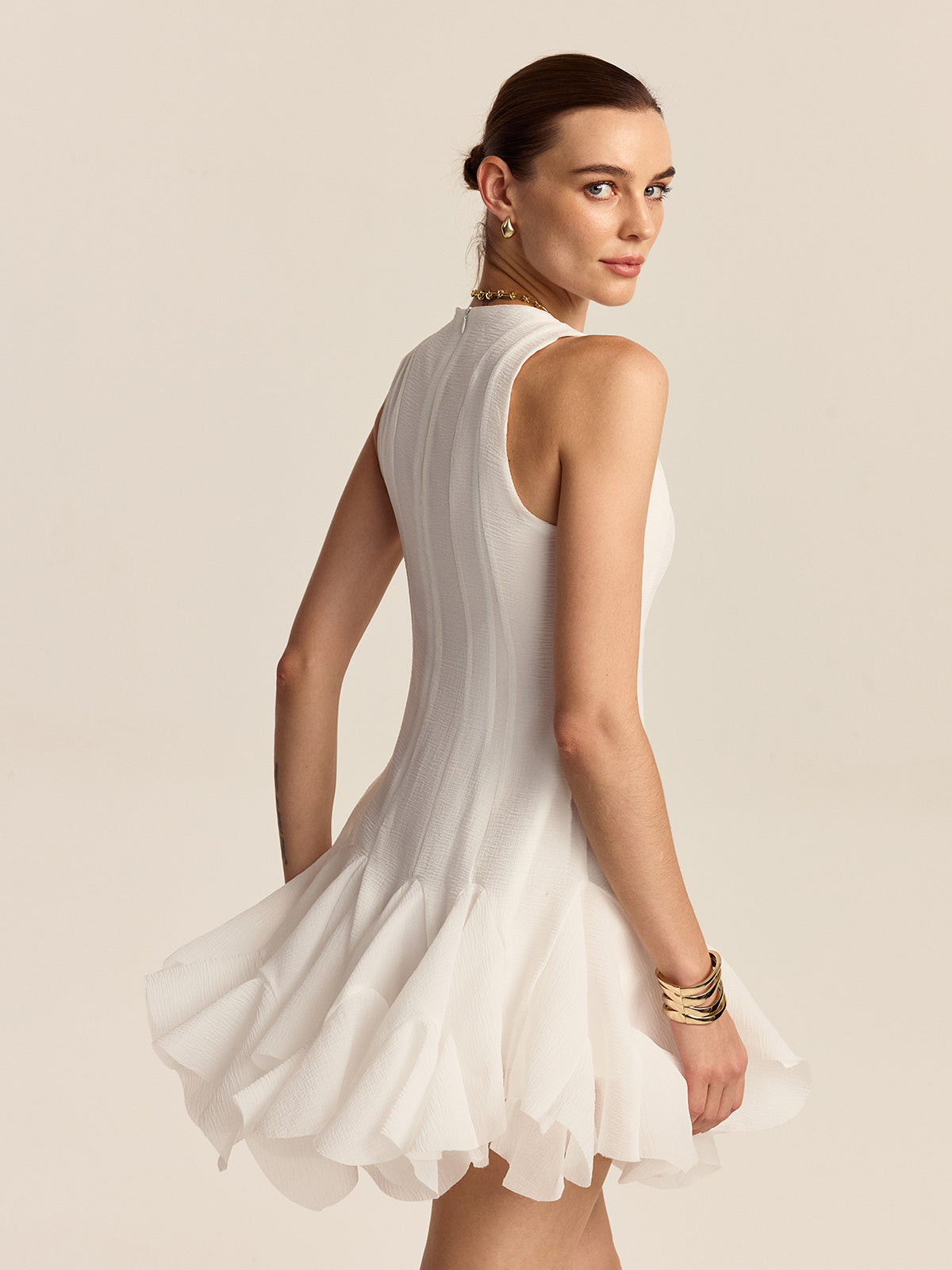 Halbtransparenz Mini-Kleid mit Rüschensaum