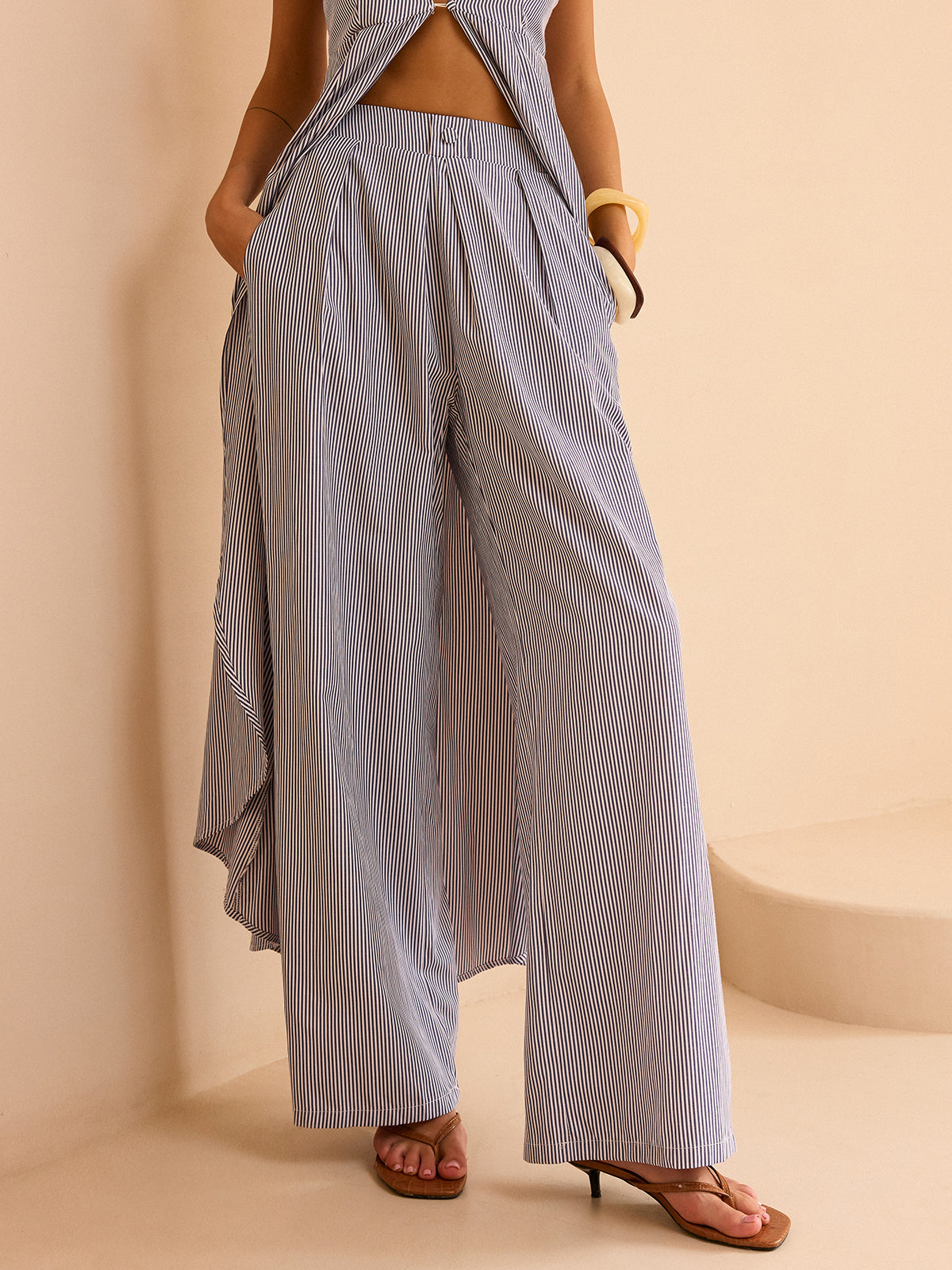 Gestreiftes langes Trägertop und Hose mit weitem Bein Set
