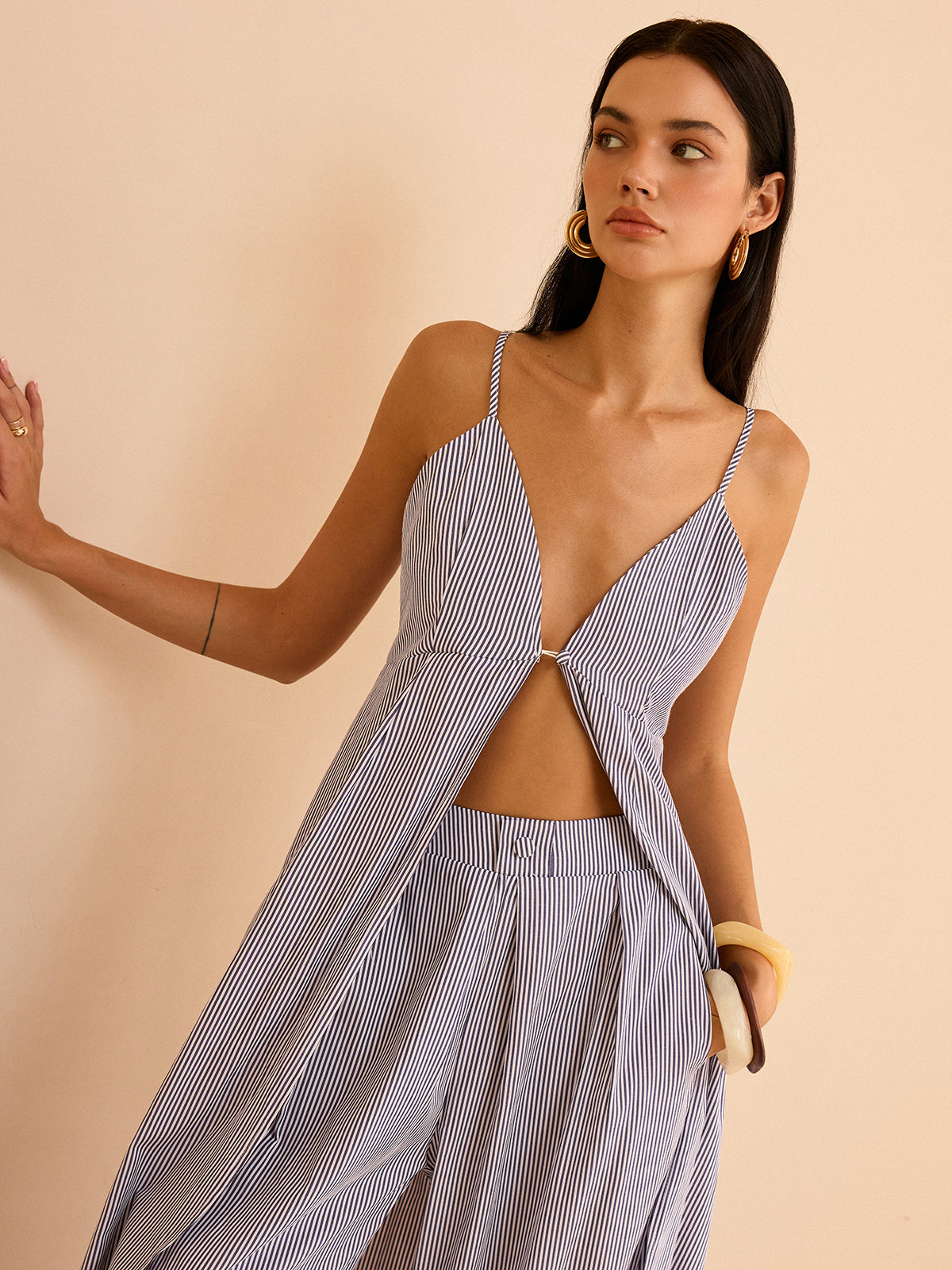 Gestreiftes langes Trägertop und Hose mit weitem Bein Set