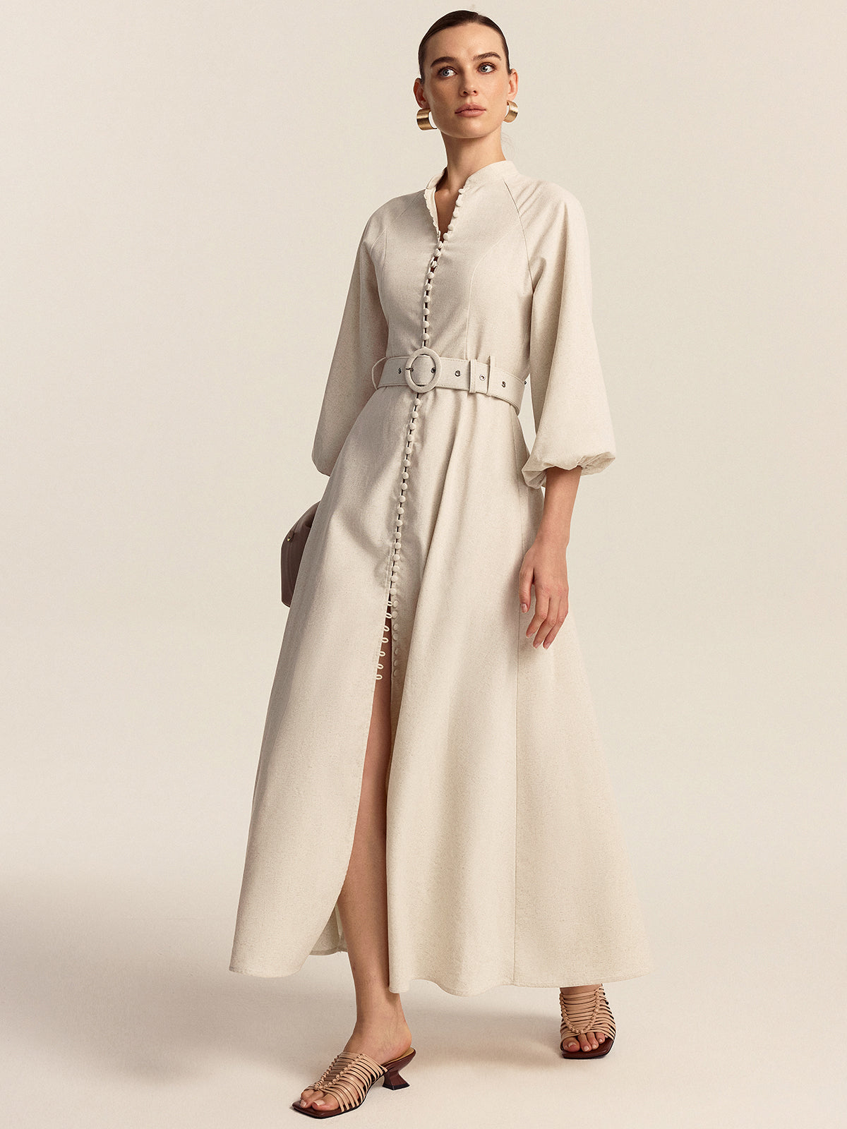 Maxikleid mit Gürtel und Knopfleiste