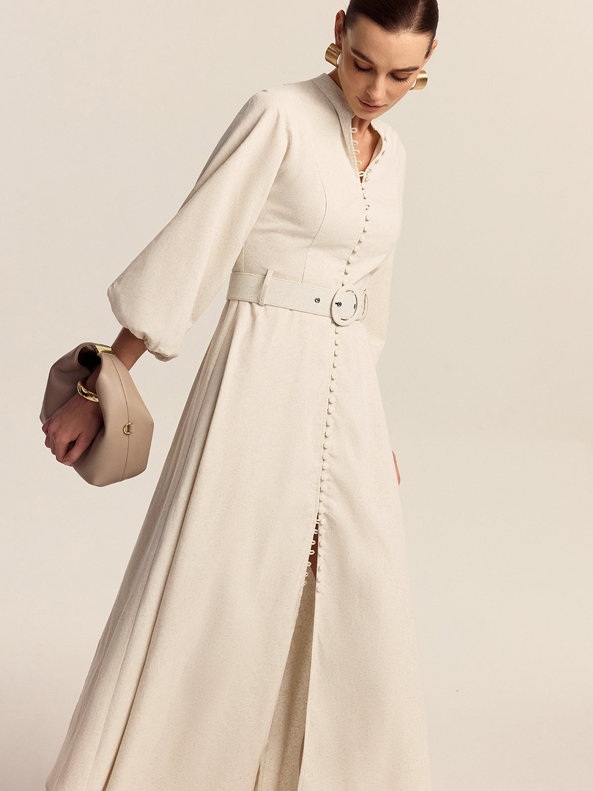 Maxikleid mit Gürtel und Knopfleiste