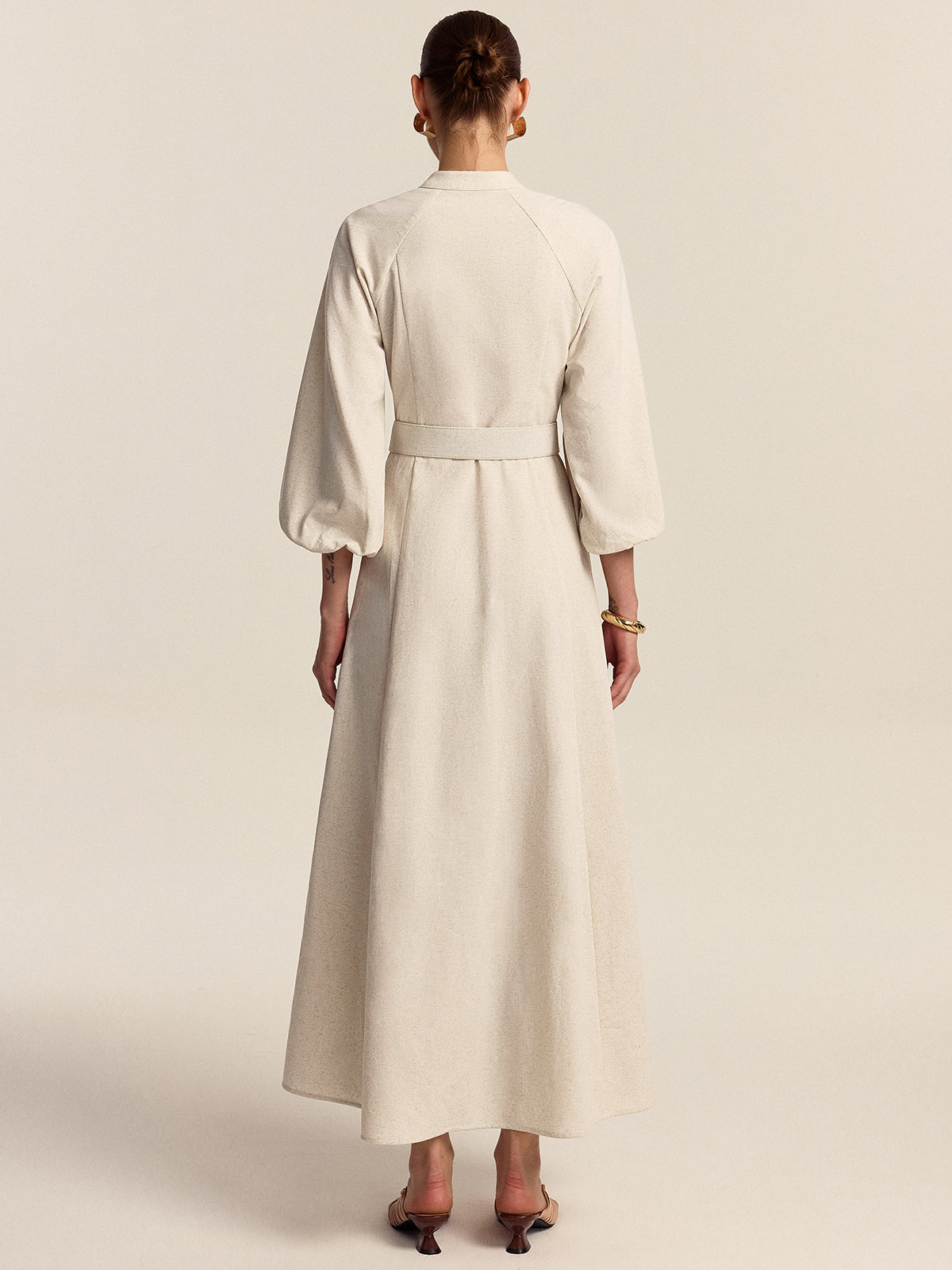 Maxikleid mit Gürtel und Knopfleiste