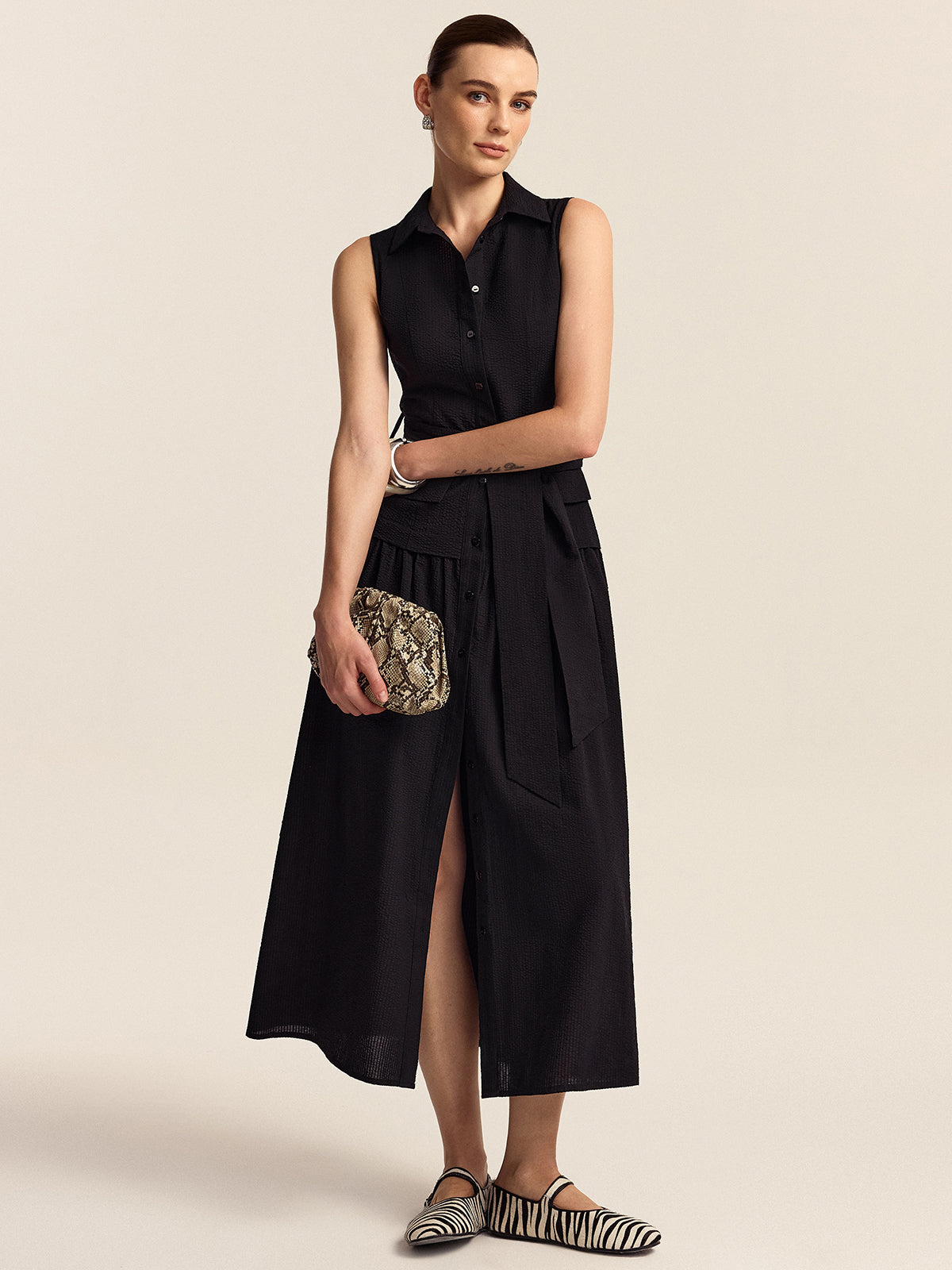 Midi-Kleid mit Knopfleiste und Gürtel