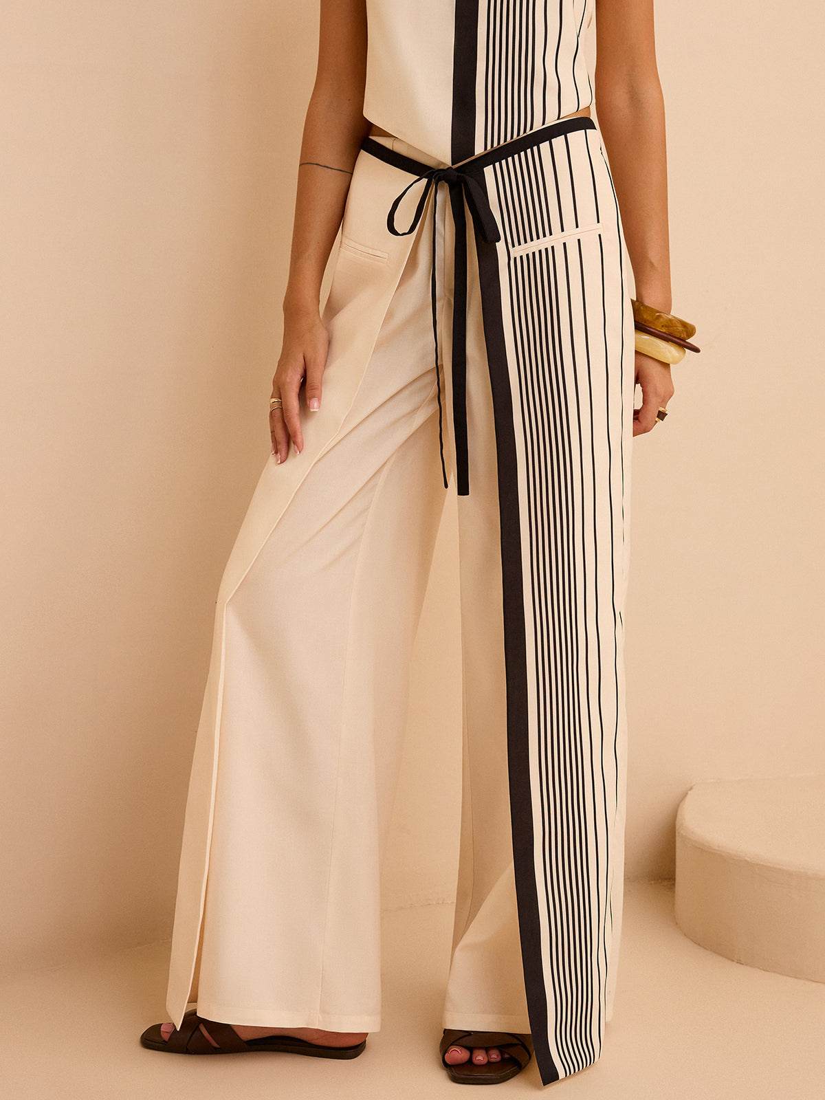 Pantalon taille basse rayé