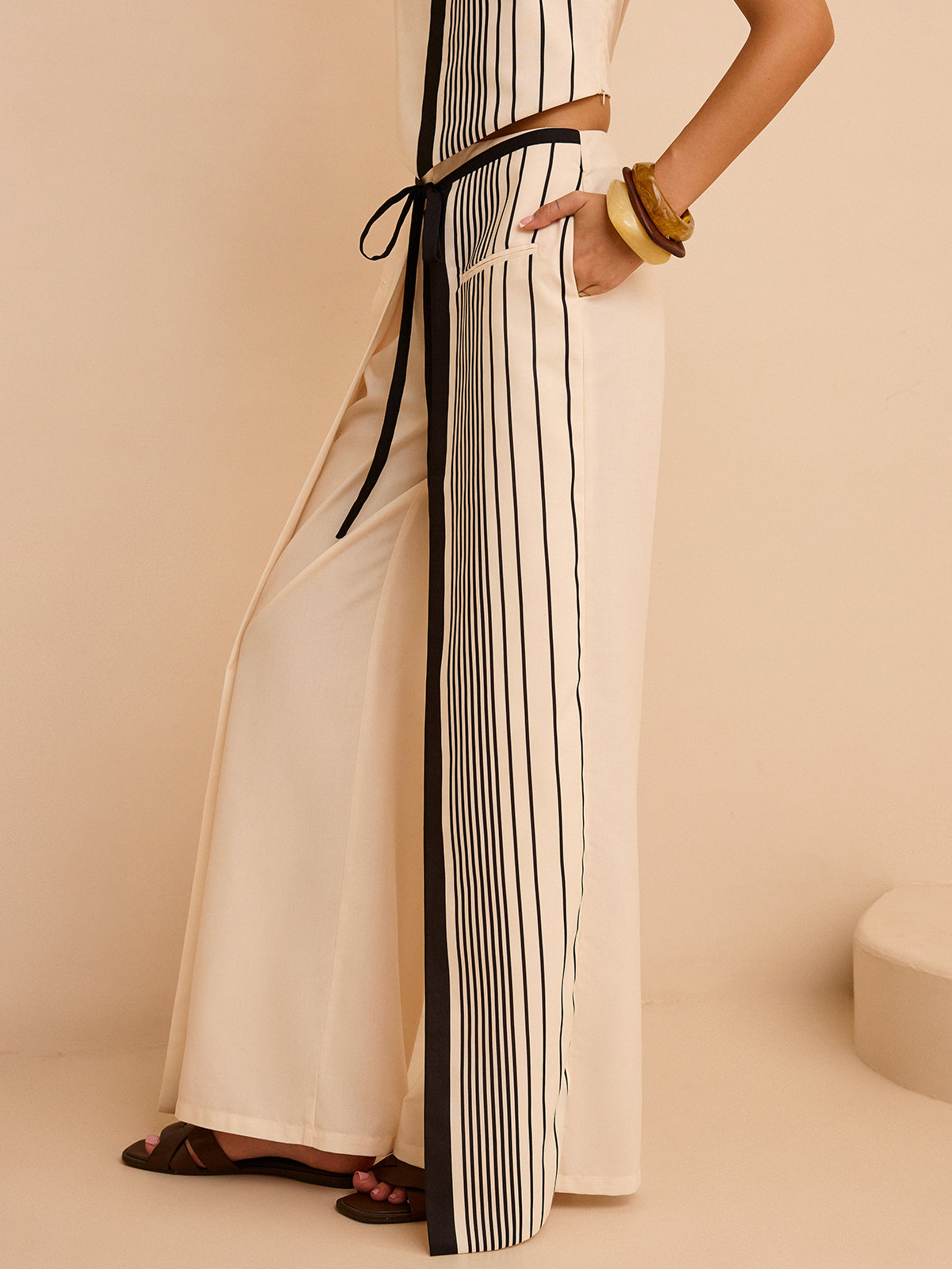 Pantalon taille basse rayé