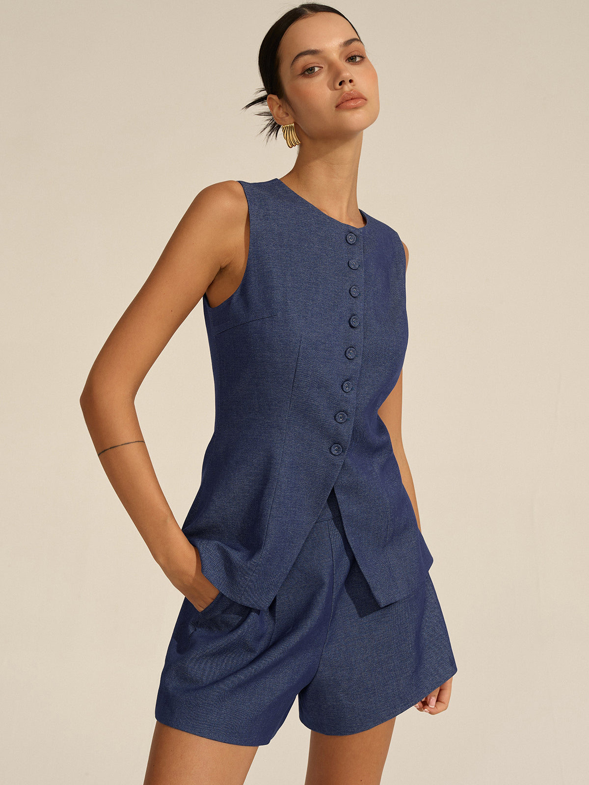 Ensemble débardeur boutonné et short