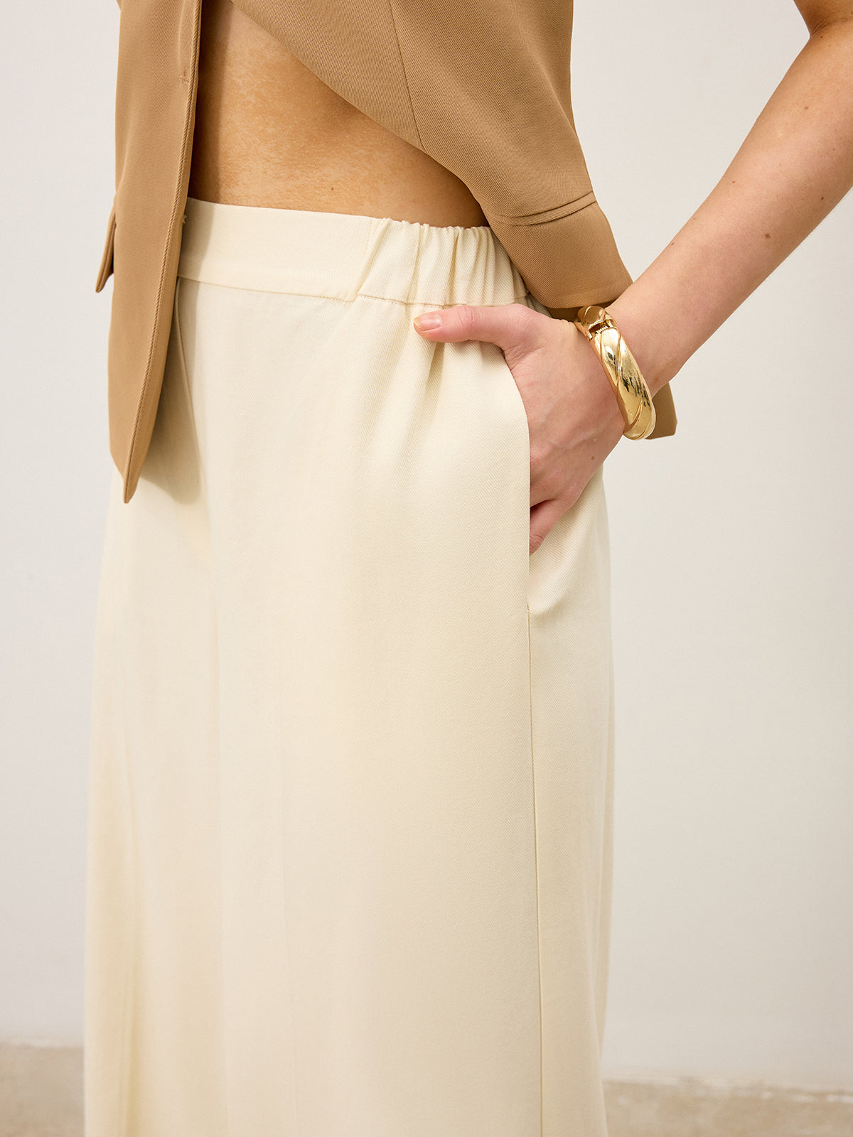 Weite Hose mit Taschen