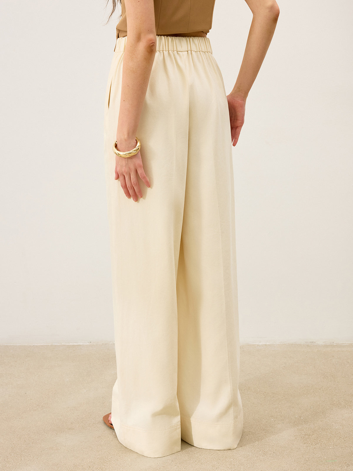 Weite Hose mit Taschen