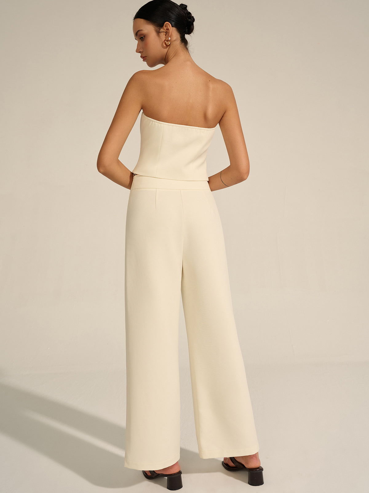 Haut court bustier à décor métallique