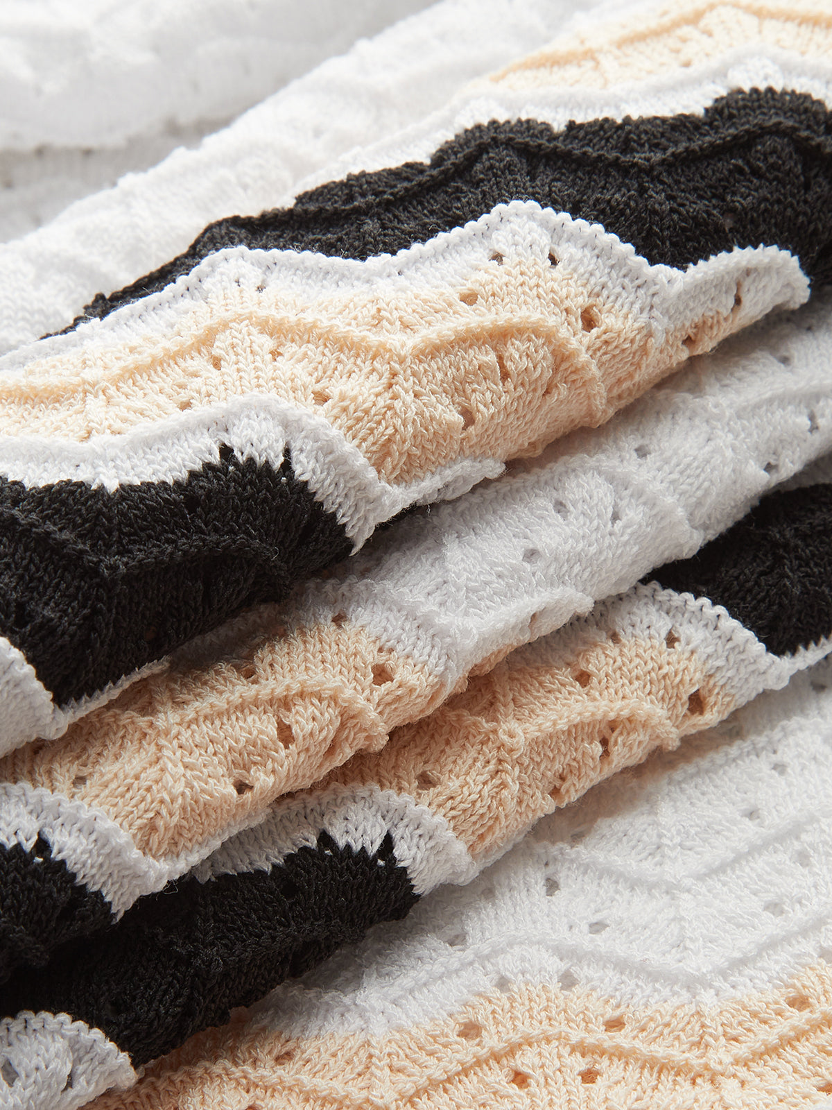 Gestreifter Strick-Maxirock mit Saum