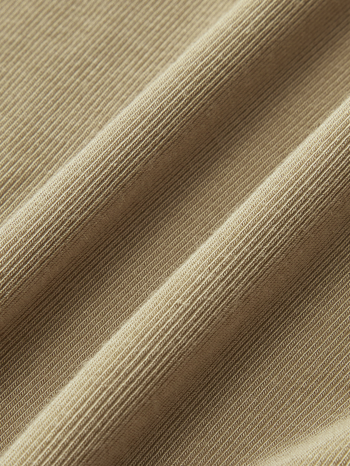 Haut asymétrique à épaules dénudées