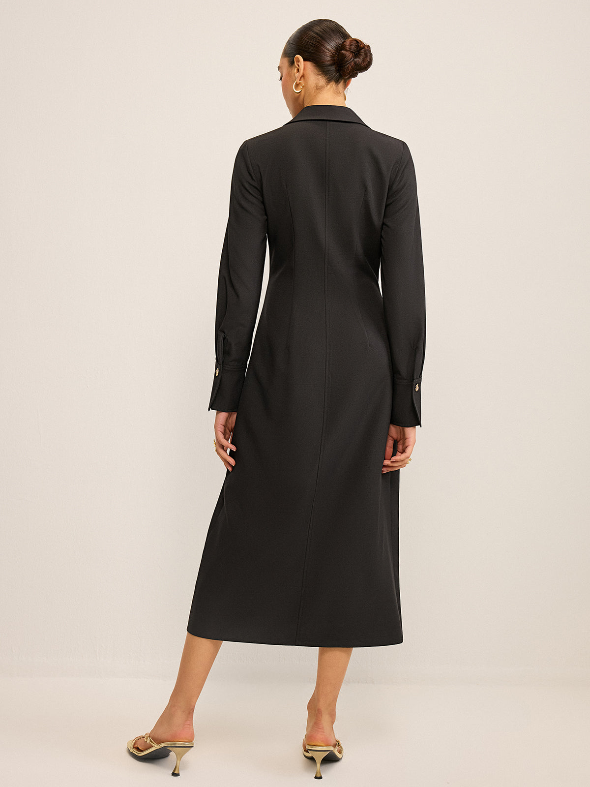 Langärmliges Hemdblusenkleid mit Knopfleiste