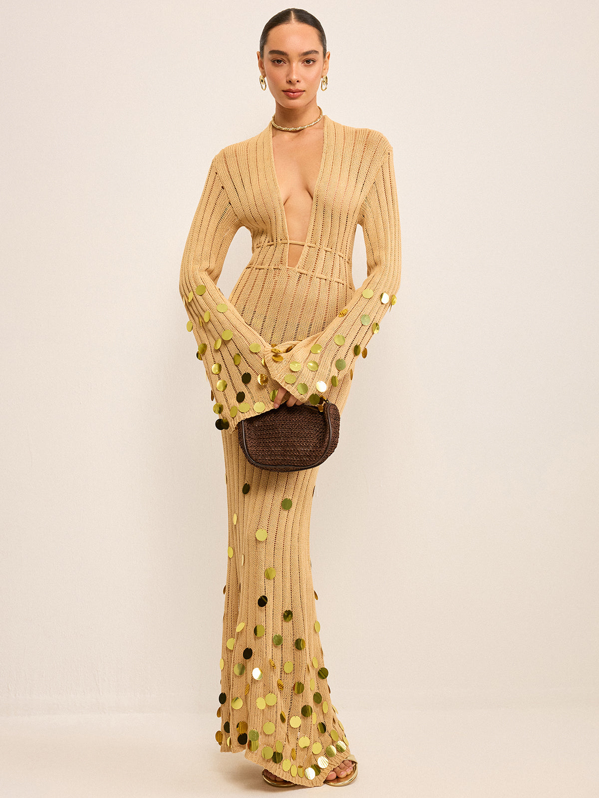 Robe longue en maille avec ornements de paillettes