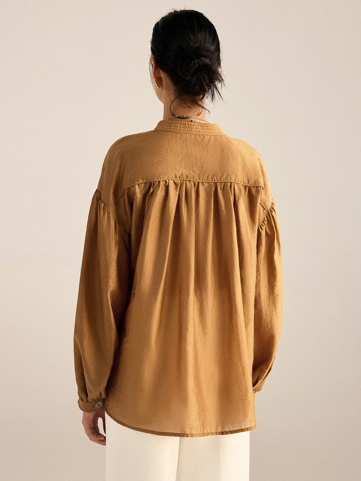 Übergroße Tencel-Bluse mit Bindekragen