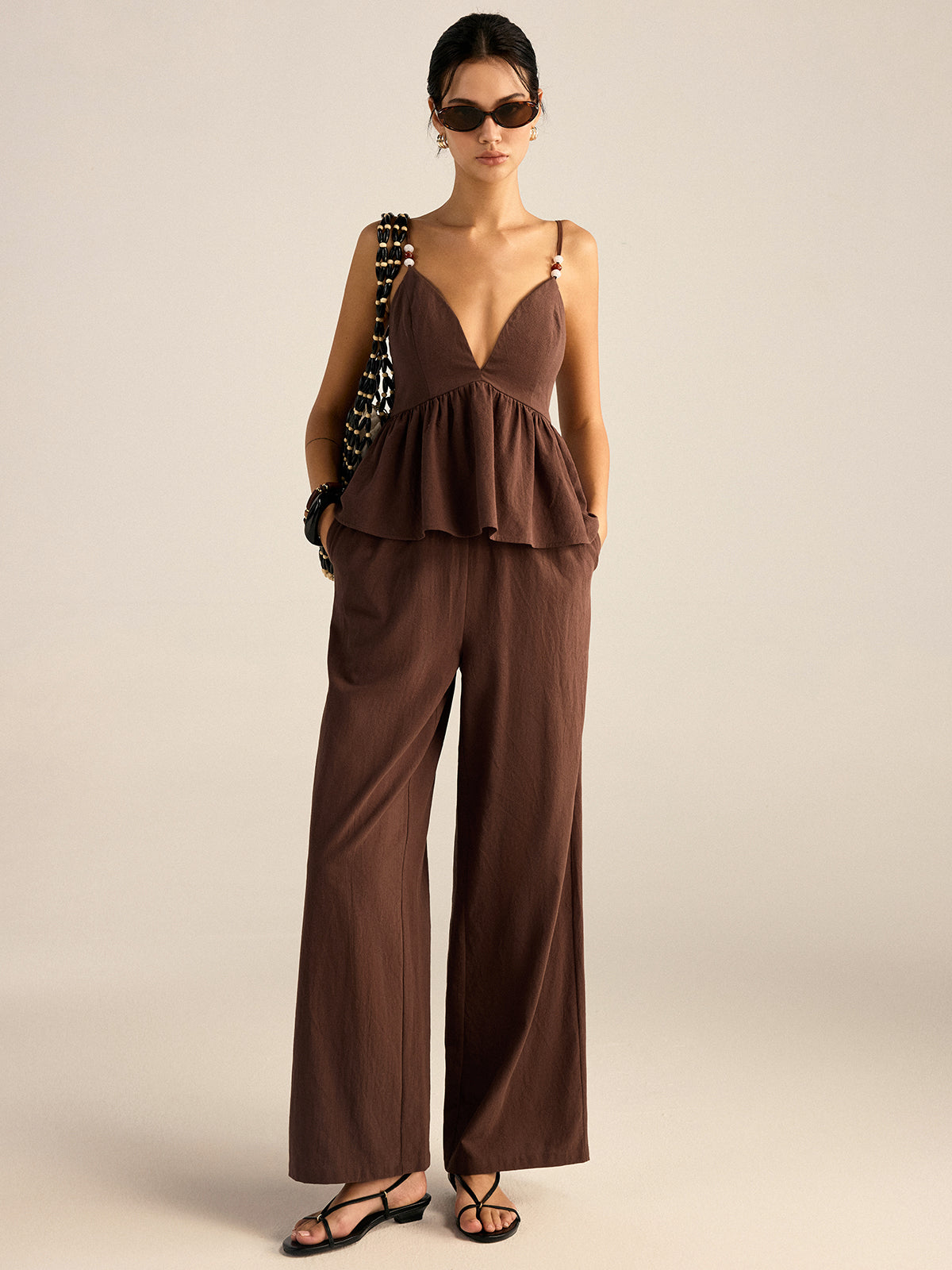 Ensemble pantalon et haut à basque en coton à bretelles perlées