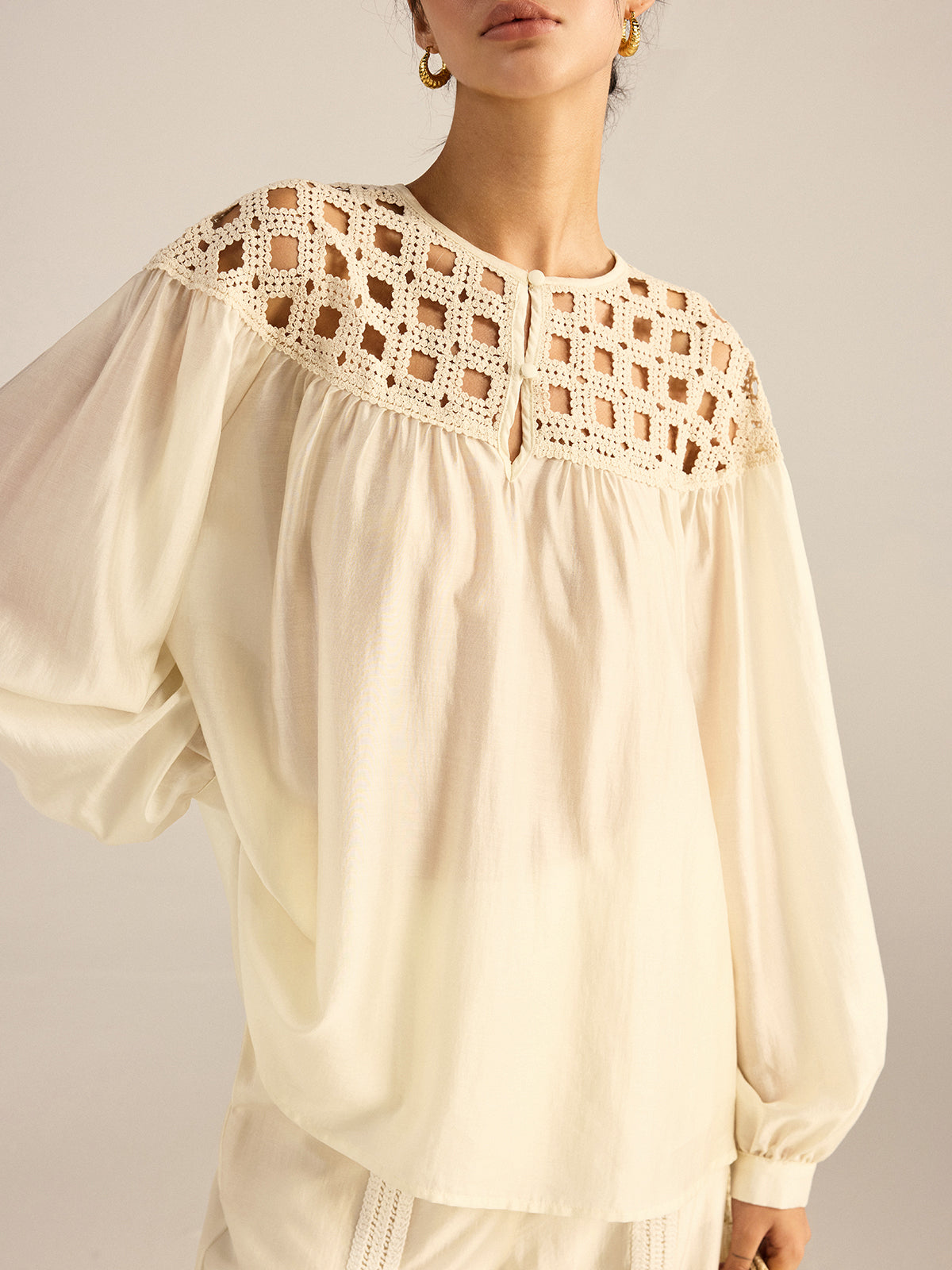 Chemisier semi-transparent en crochet Tencel