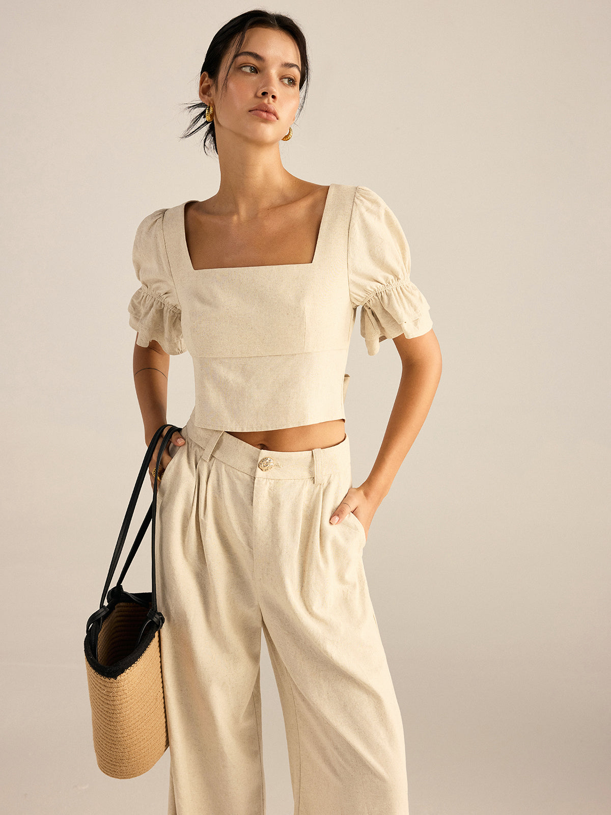 Baumwoll-Leinen-Top mit Puffärmeln und Schleifendetail am Rücken und Hose