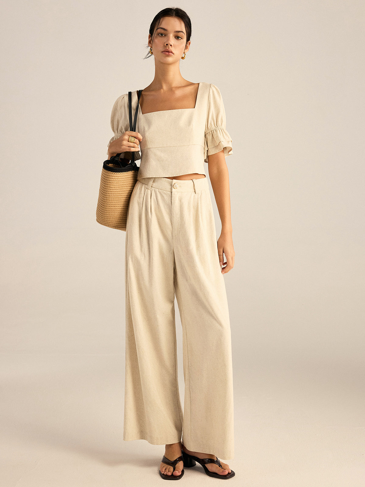Baumwoll-Leinen-Top mit Puffärmeln und Schleifendetail am Rücken und Hose