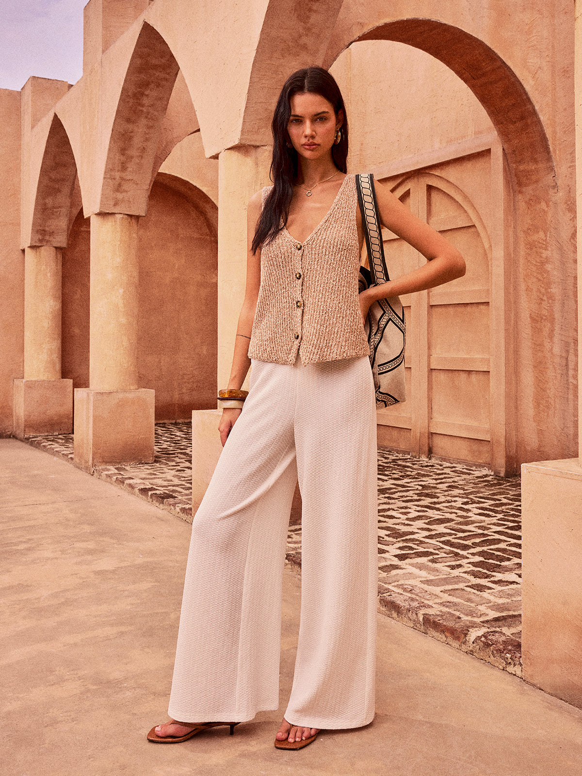 Gilet en tricot boutonné à col en V