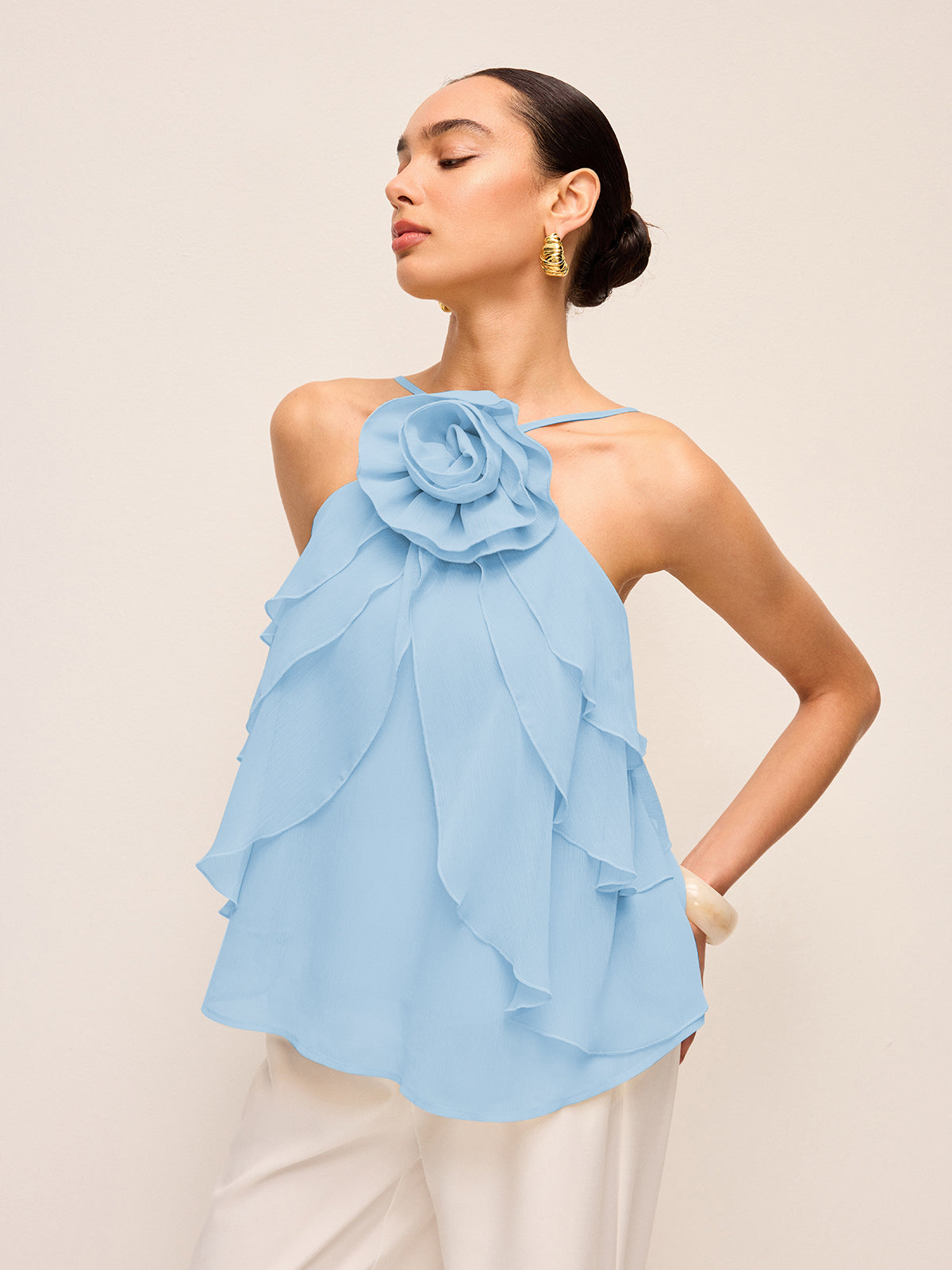 Haut dos nu à volants fleuris