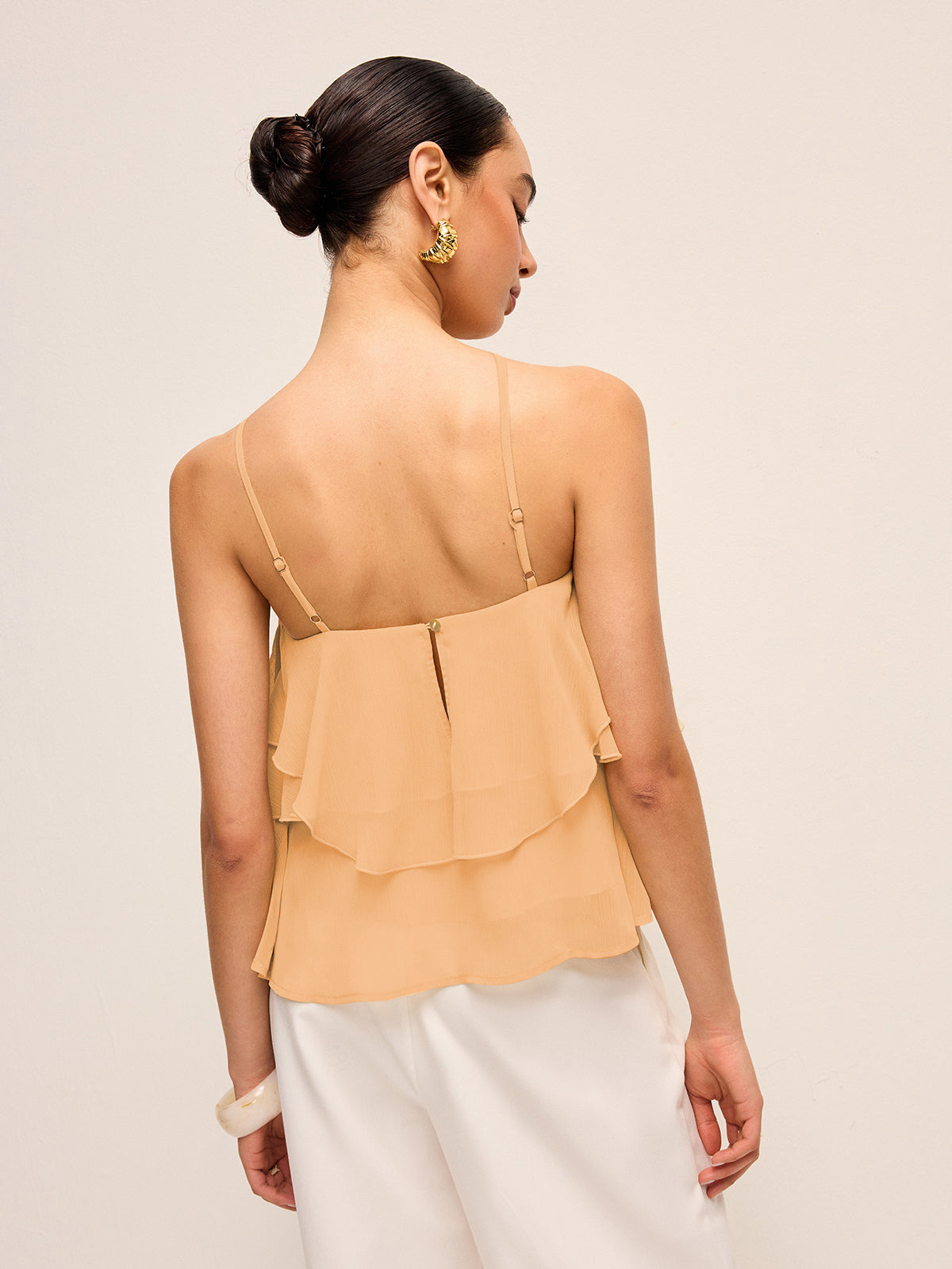 Haut dos nu à volants fleuris