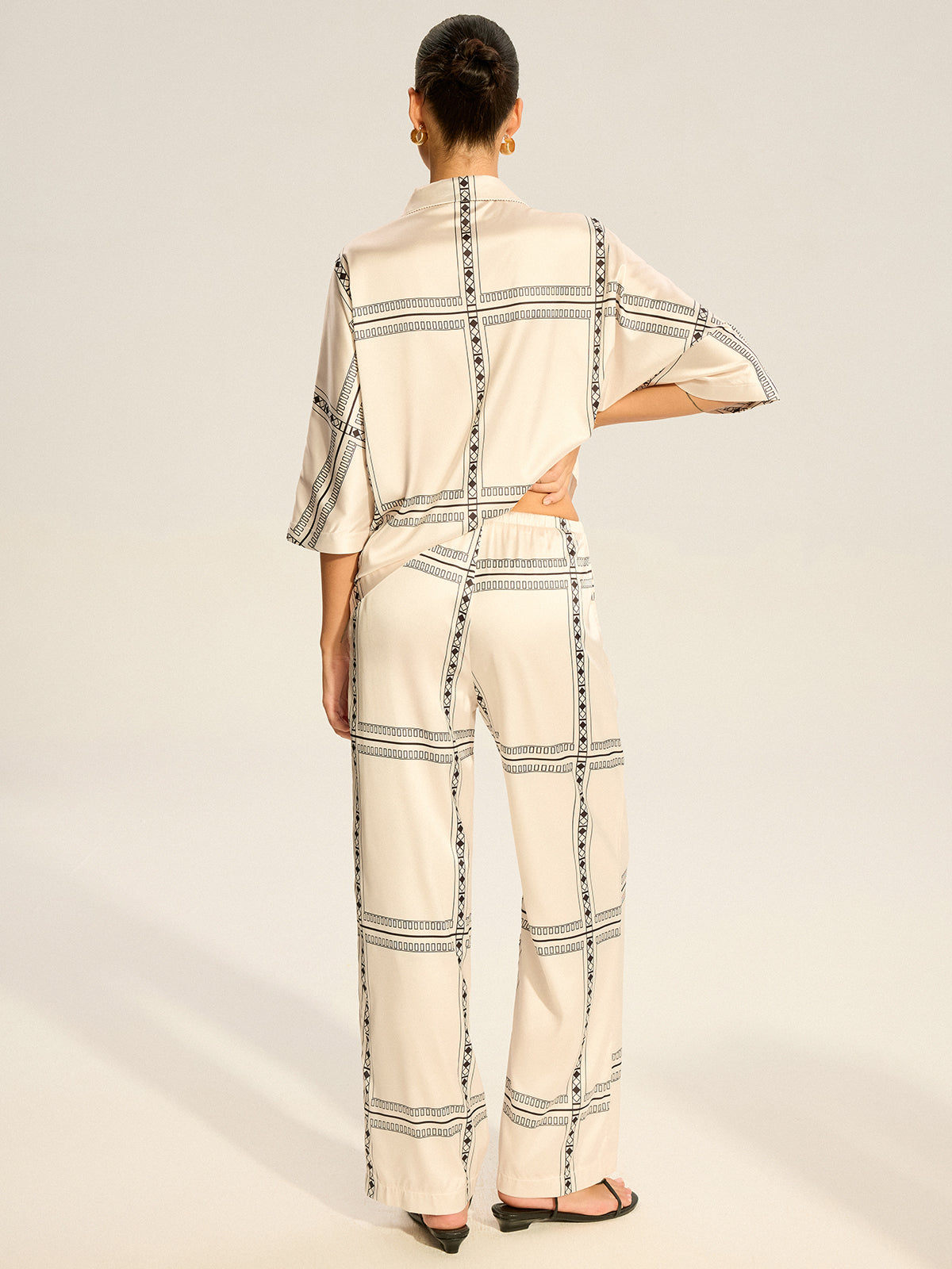 Satin-Hosen-Set mit geometrischem Druck