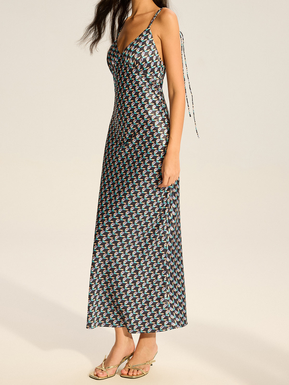 Robe longue vintage à fines bretelles imprimée