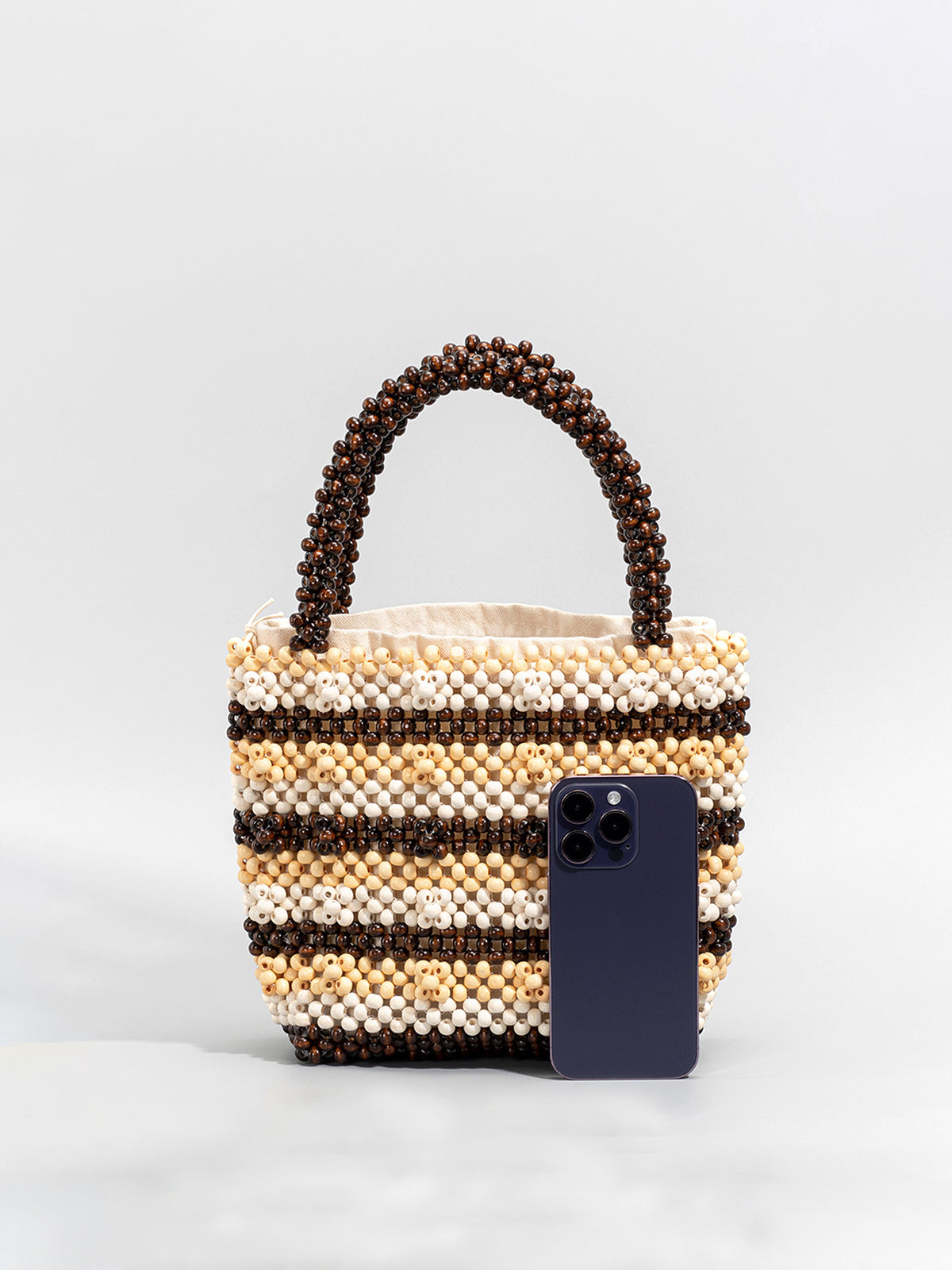 Sac fourre-tout en perles de bois rayées