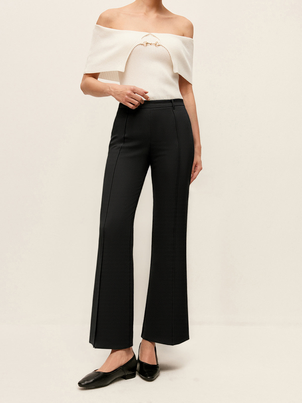 Pantalon évasé extensible avec coutures avant