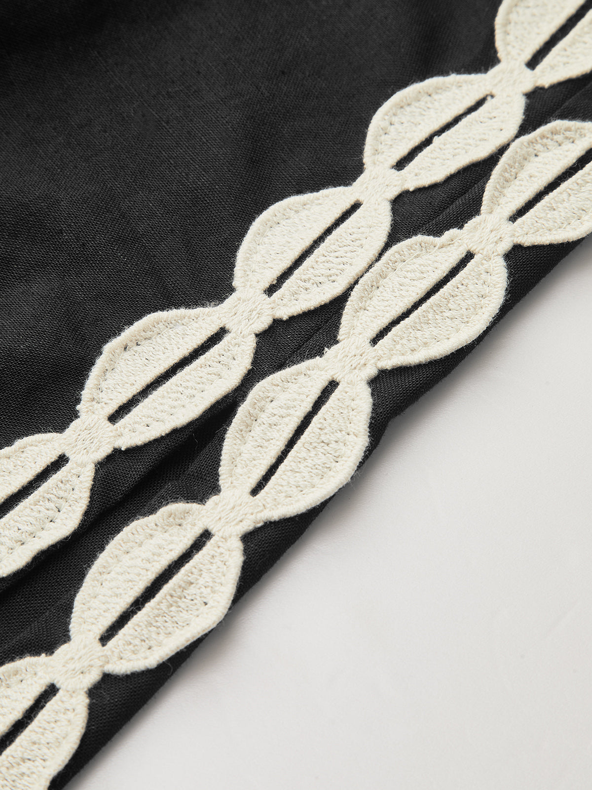 Contrast Trim Maxi Dress