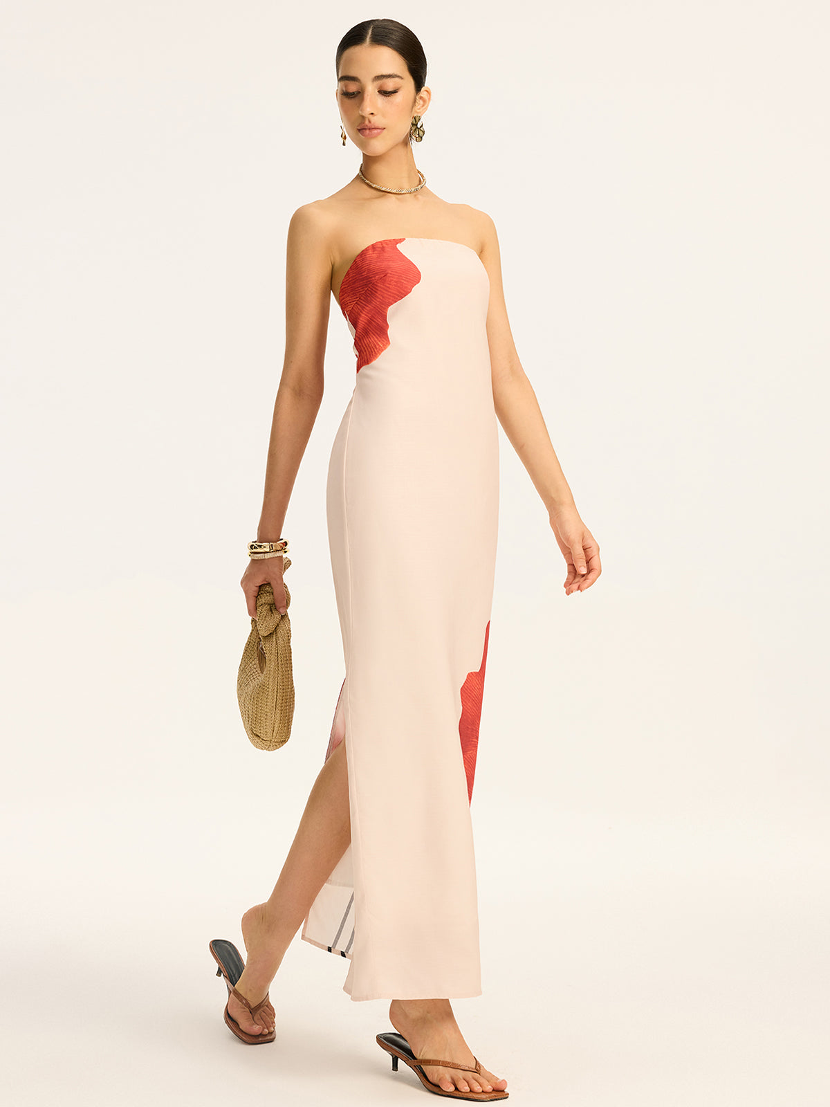 Trägerloses bedrucktes Maxikleid mit Rückenschleife und Schlitz