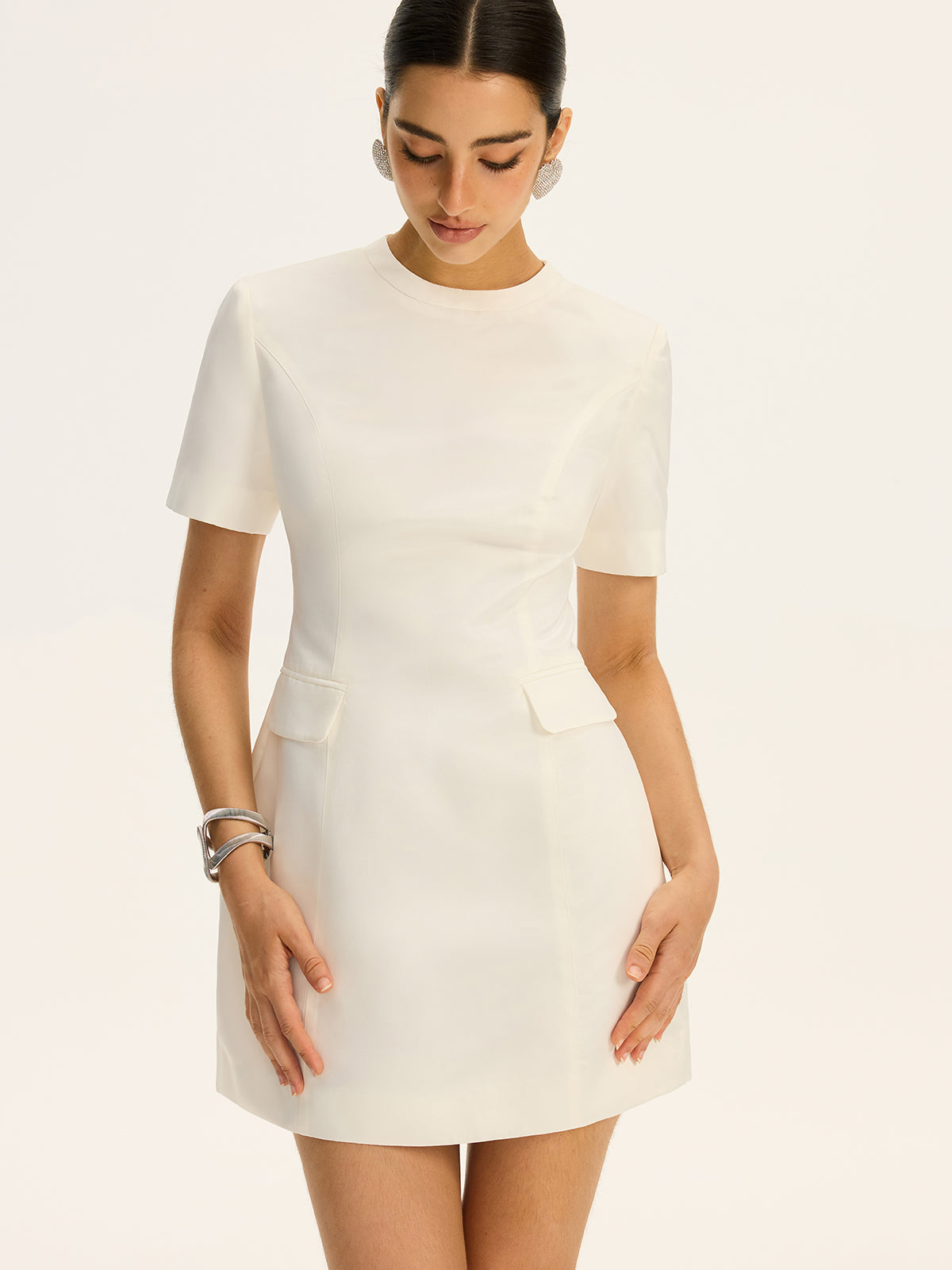 Short-Sleeved Waist-Cinching Mini Dress with Decor Pockets