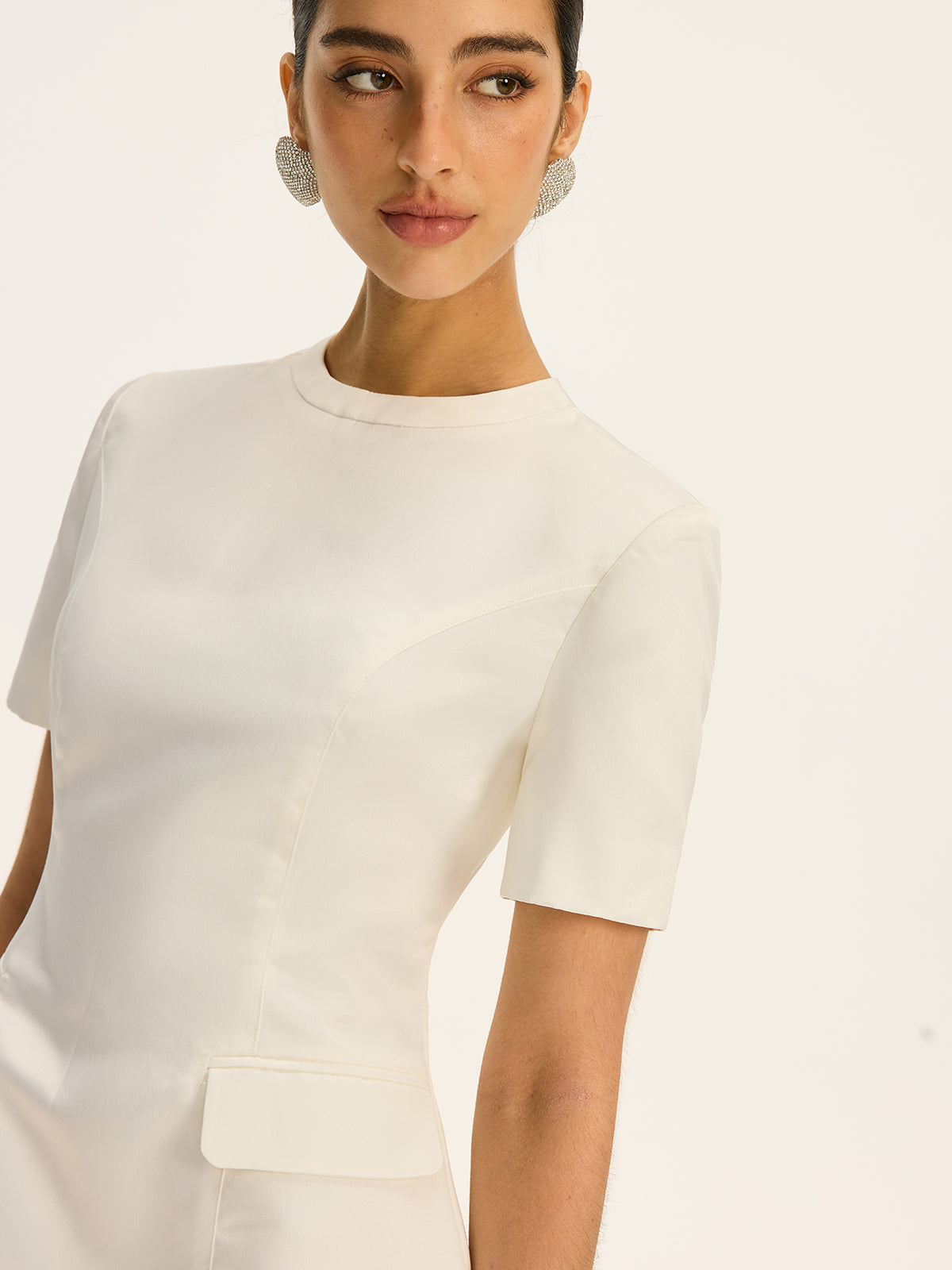 Short-Sleeved Waist-Cinching Mini Dress with Decor Pockets