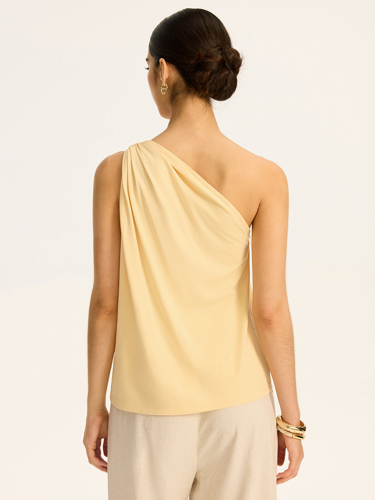 One-Shoulder Oberteil aus gerüschtem Strick